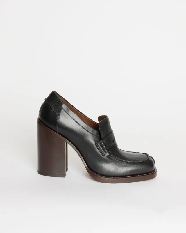 Heeled Loafer in Black made by Dries Van Noten