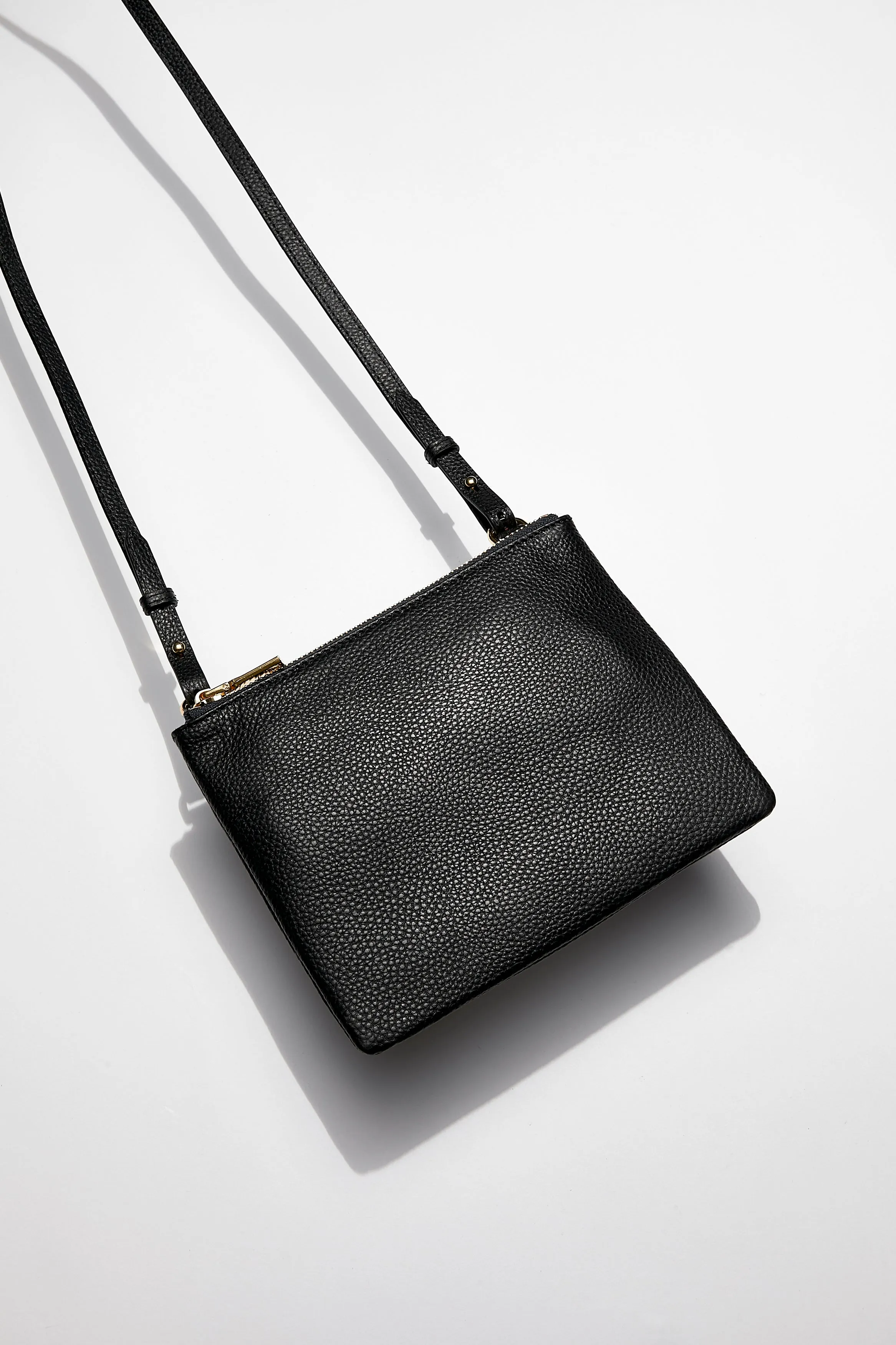 Single Pouch Leather Bag | Black Gold sold by Mon Purse