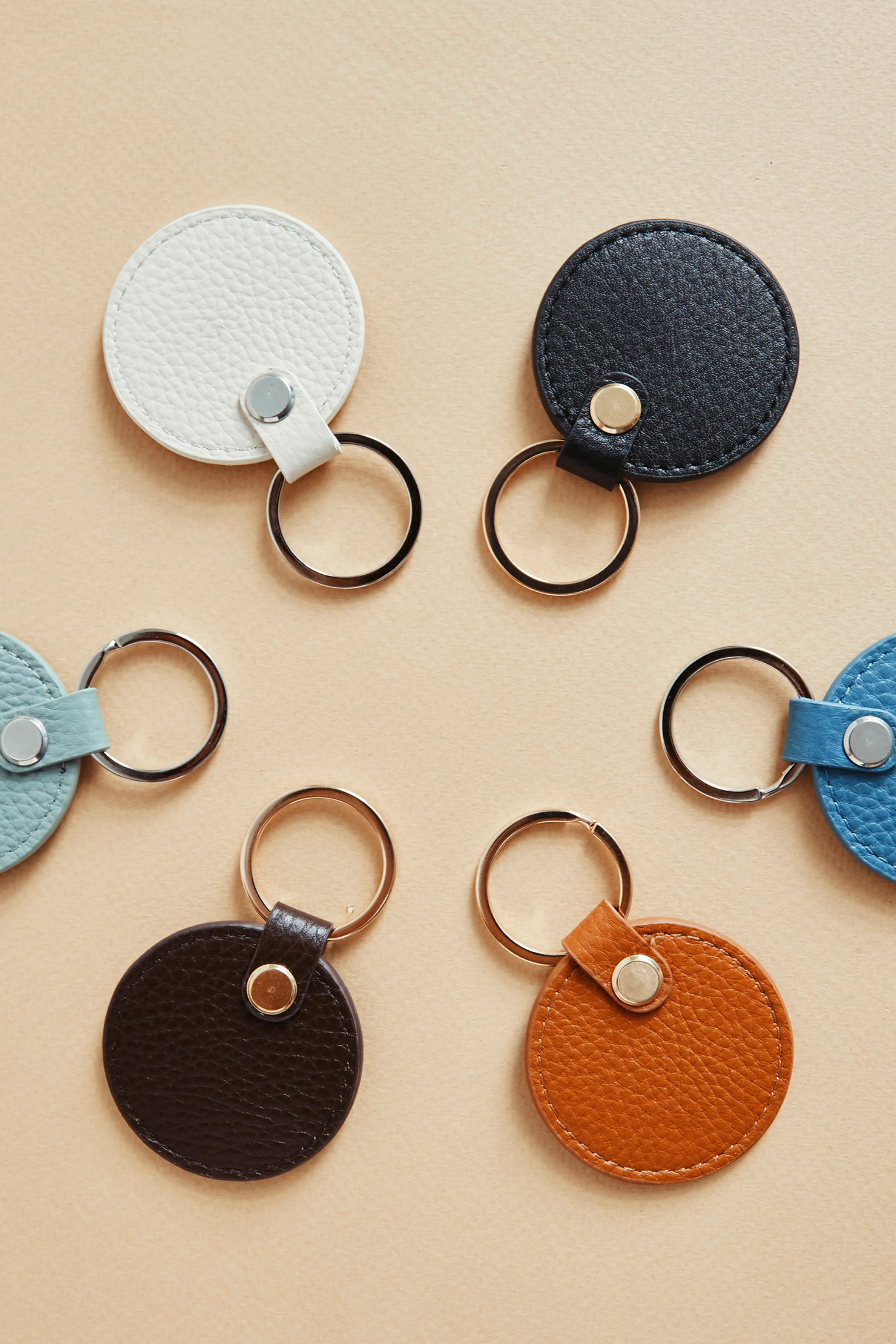 Leather Circle Keyring | Bubblegum Pink Gold sold by Mon Purse product image thumbnail 2