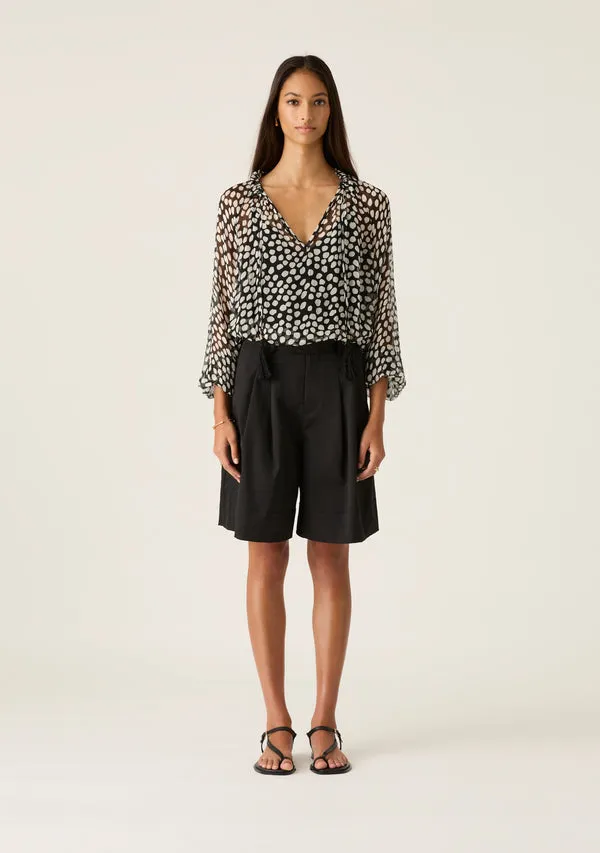 Athena Bermuda sold by Mosthelabel