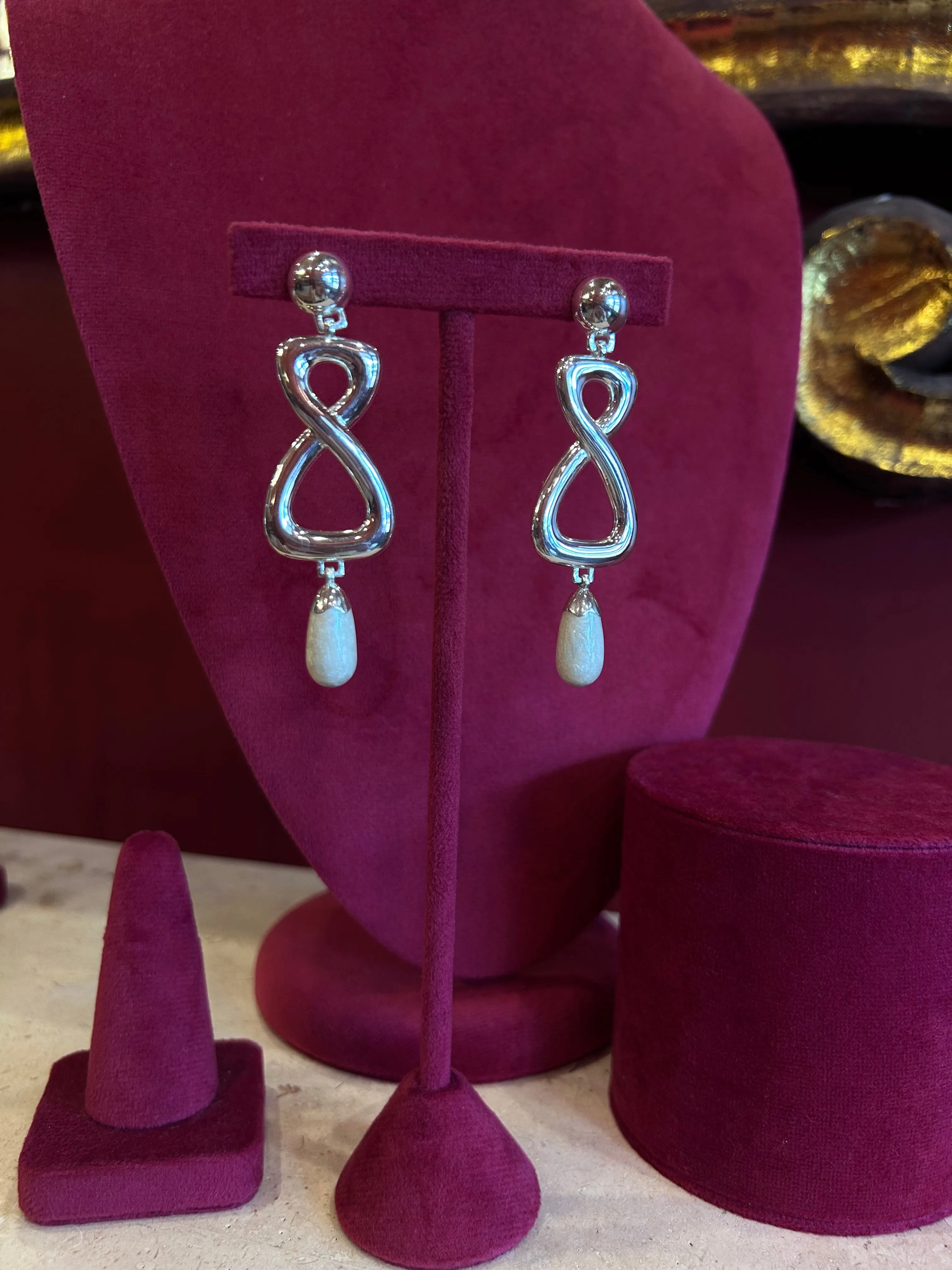Warehouse Sale | Manhattan Earrings sample sold by Mountain & Moon product image thumbnail 4