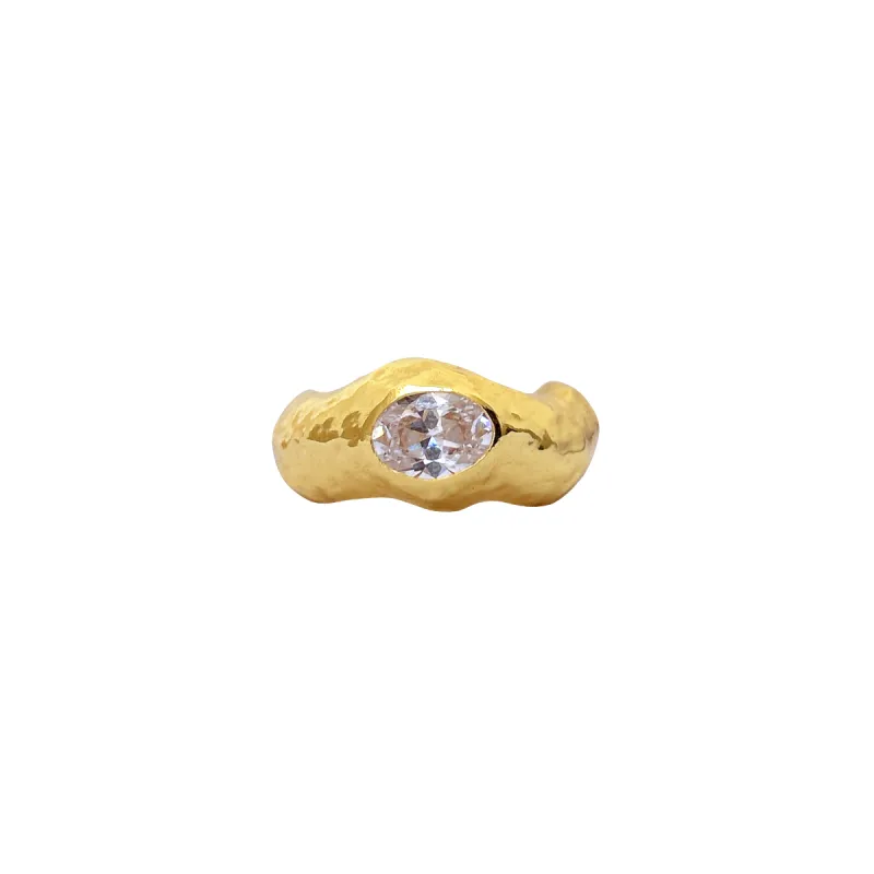 BLEECKER Ring | Gold sold by Mountain & Moon