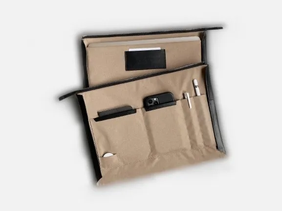 Alpha | Laptop Folio 14'' Zwart sold by Negotia Leather product image thumbnail 5