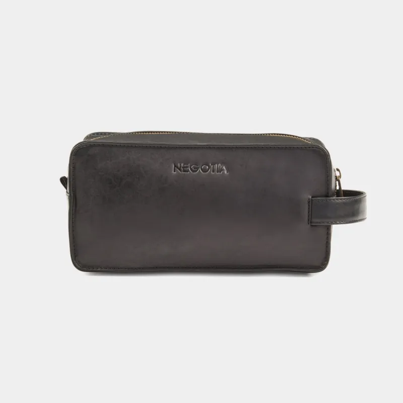 Delta | Toilettas Zwart sold by Negotia Leather