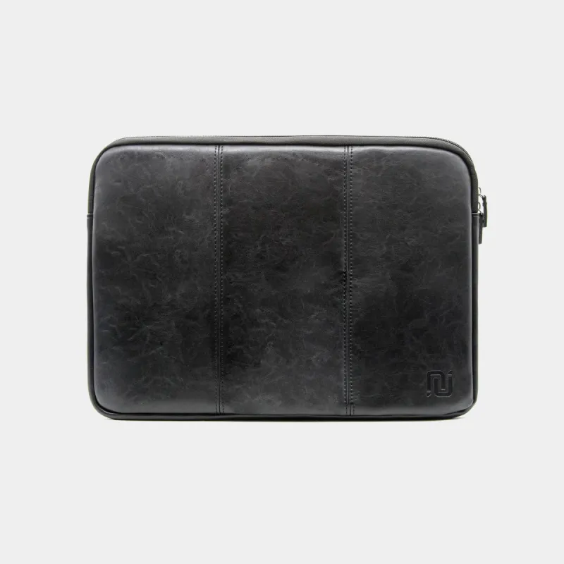 Vintage Abbey | Laptophoes 17,3" Zwart sold by Negotia Leather