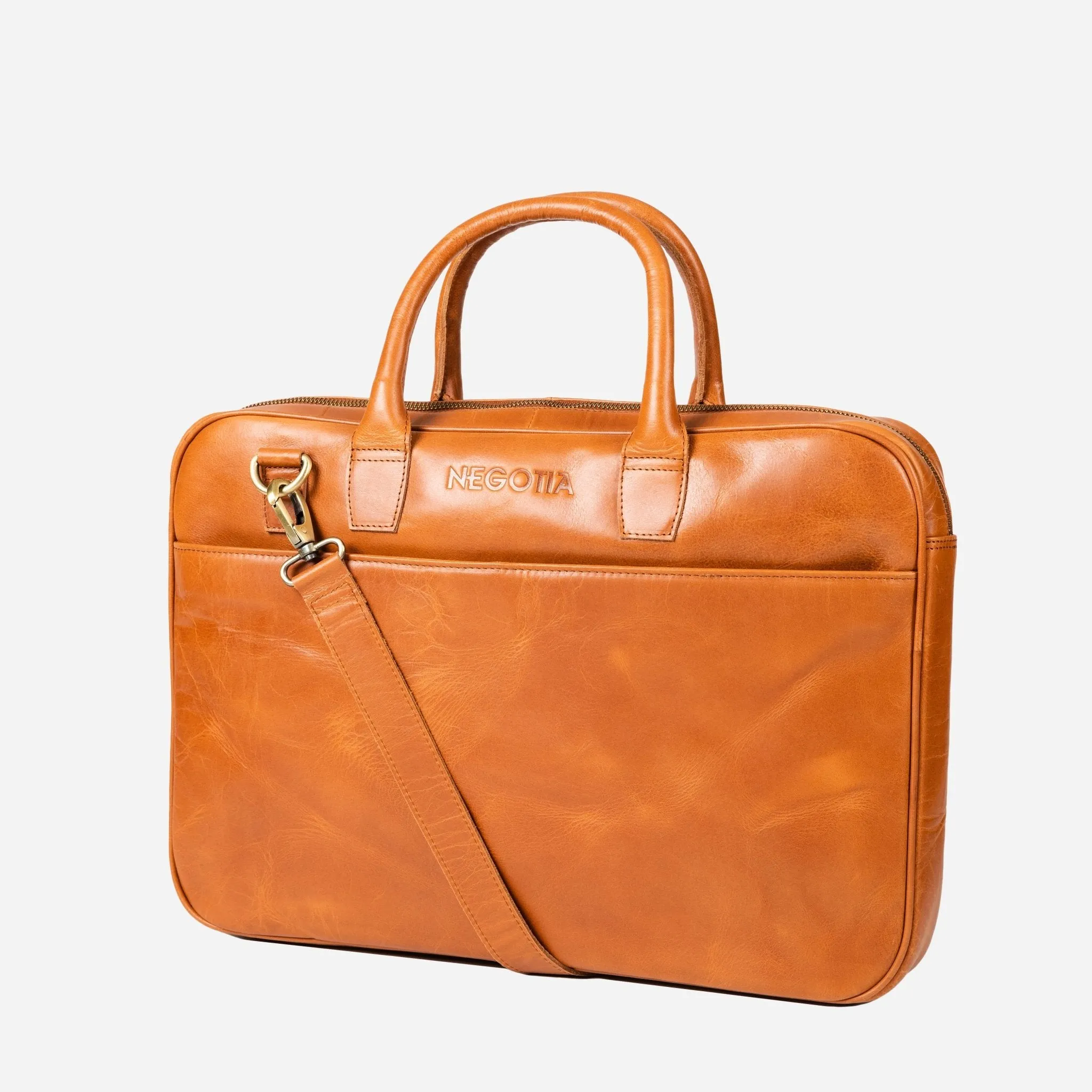 Delta | Laptoptas 15,6" Bruin sold by Negotia Leather product image thumbnail 2