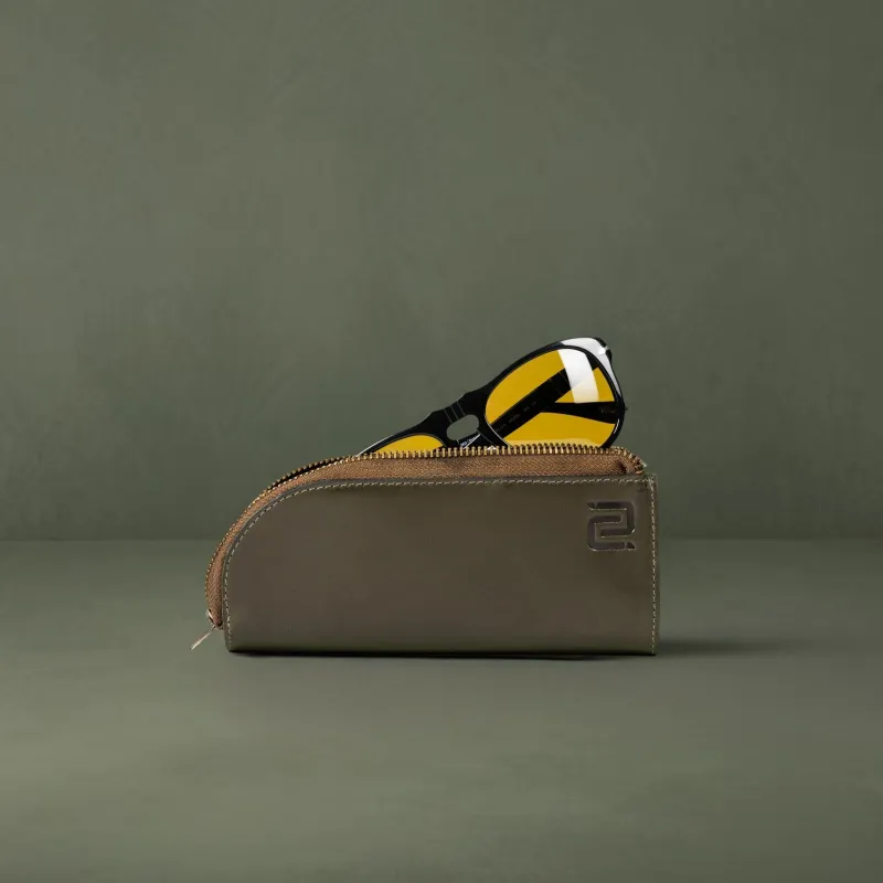 Alpha | Dubbele Brillenhoes Groen sold by Negotia Leather