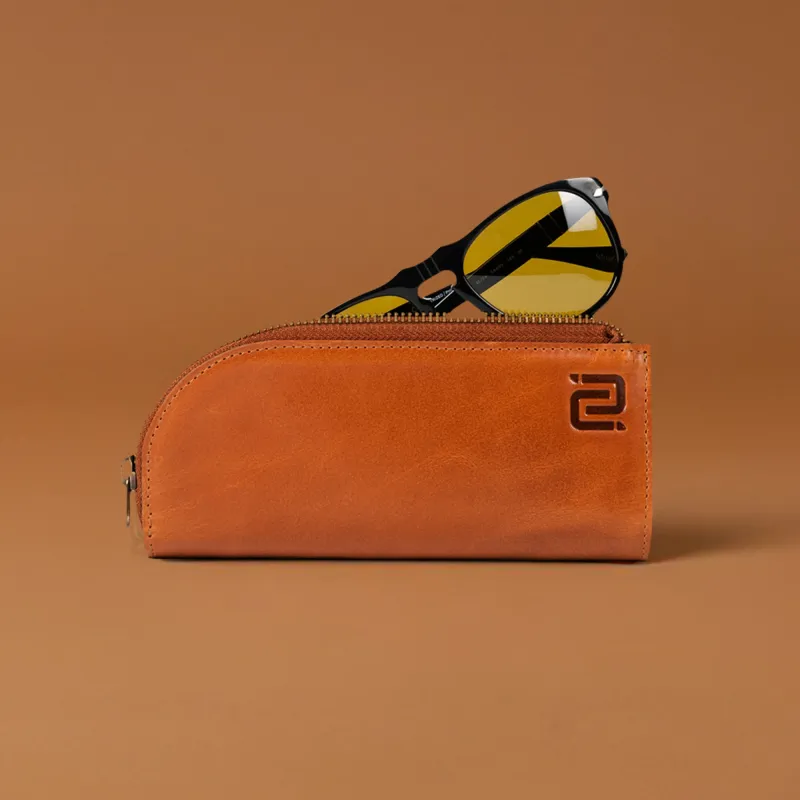 Alpha | Dubbele Brillenhoes Bruin sold by Negotia Leather