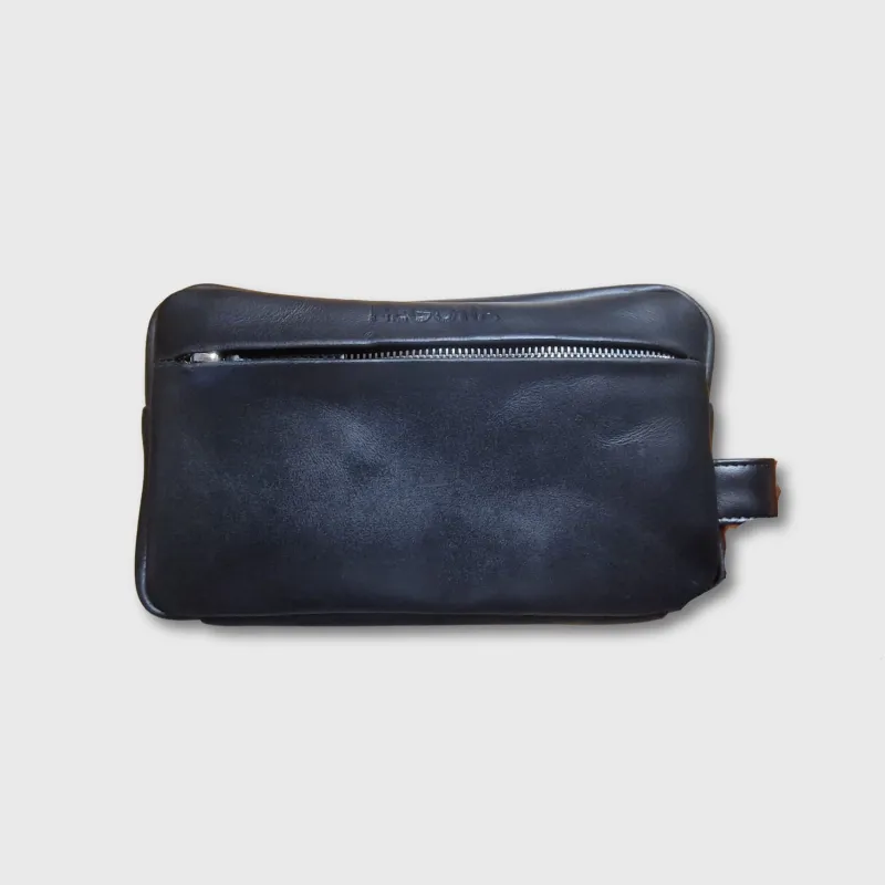 Alpha Apex Toilettas Zwart sold by Negotia Leather