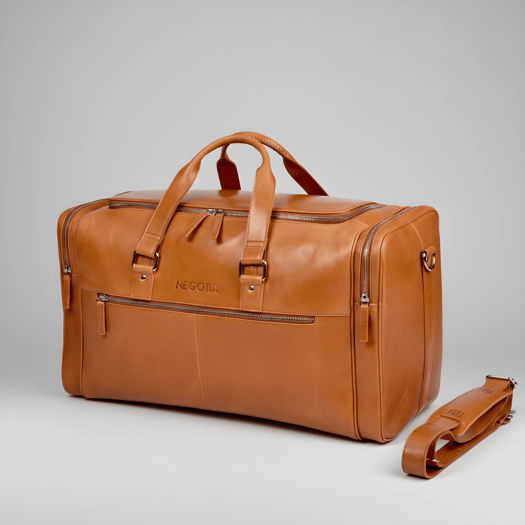 Marent Weekender sold by Negotia Leather product image thumbnail 3