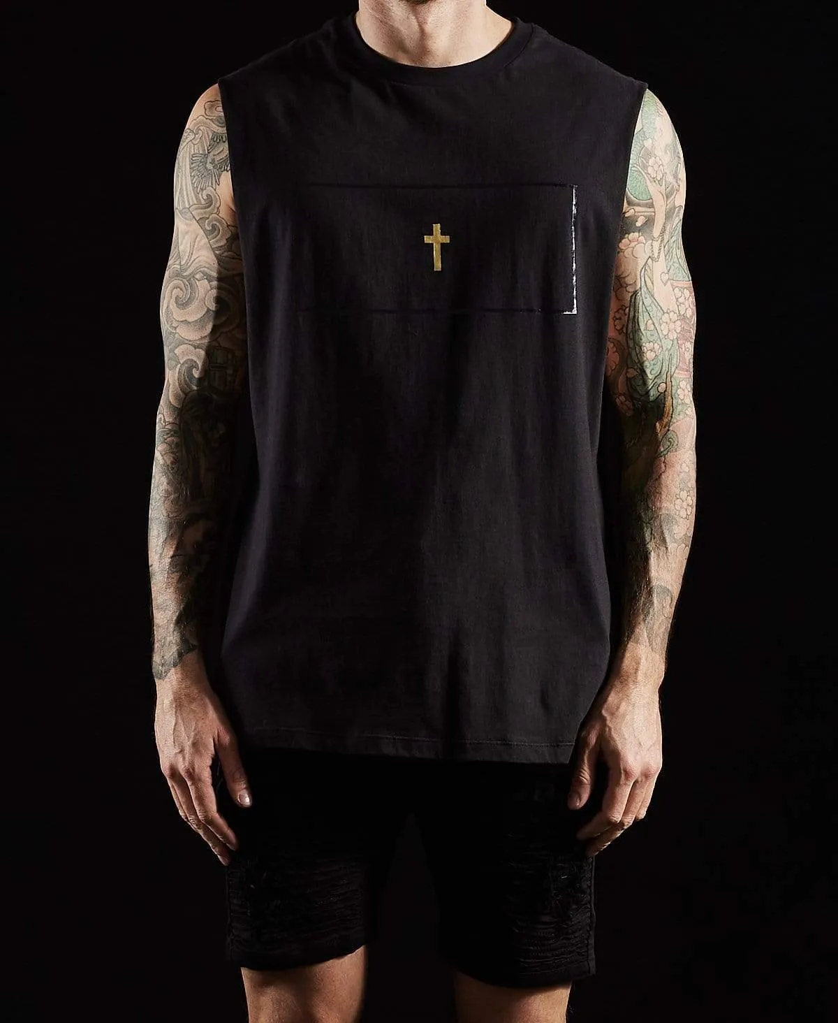 Huntington Step Hem Muscle Tee Jet Black sold by Neverland