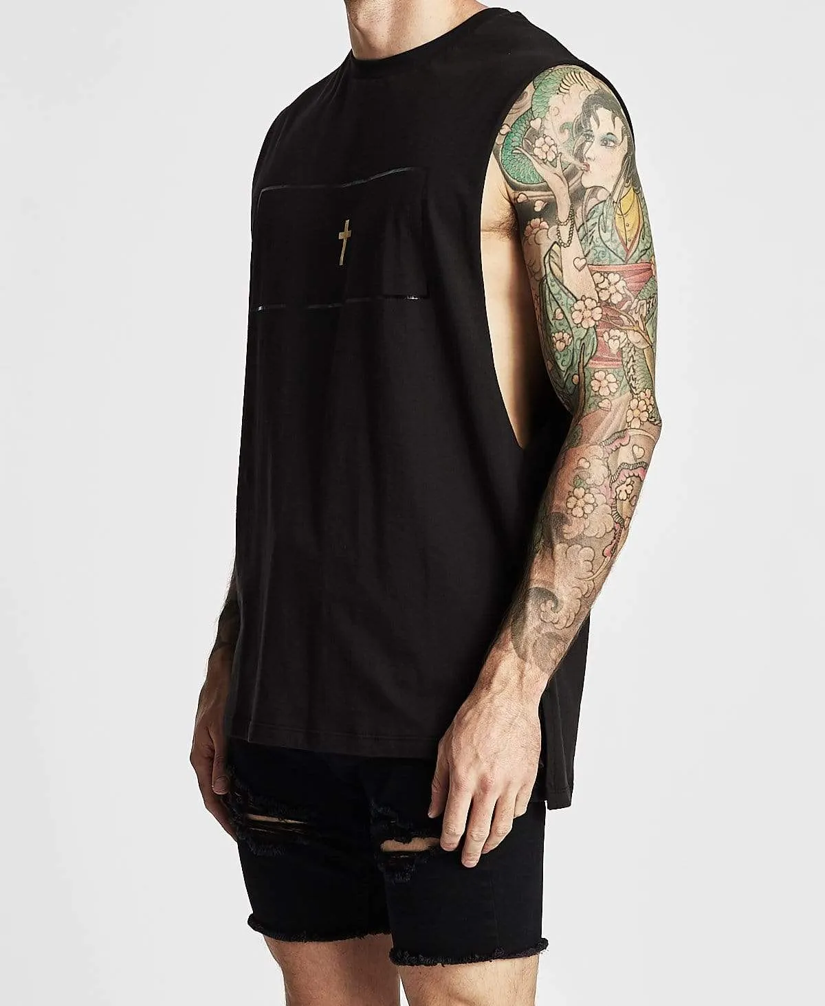 Huntington Step Hem Muscle Tee Jet Black sold by Neverland product image thumbnail 4