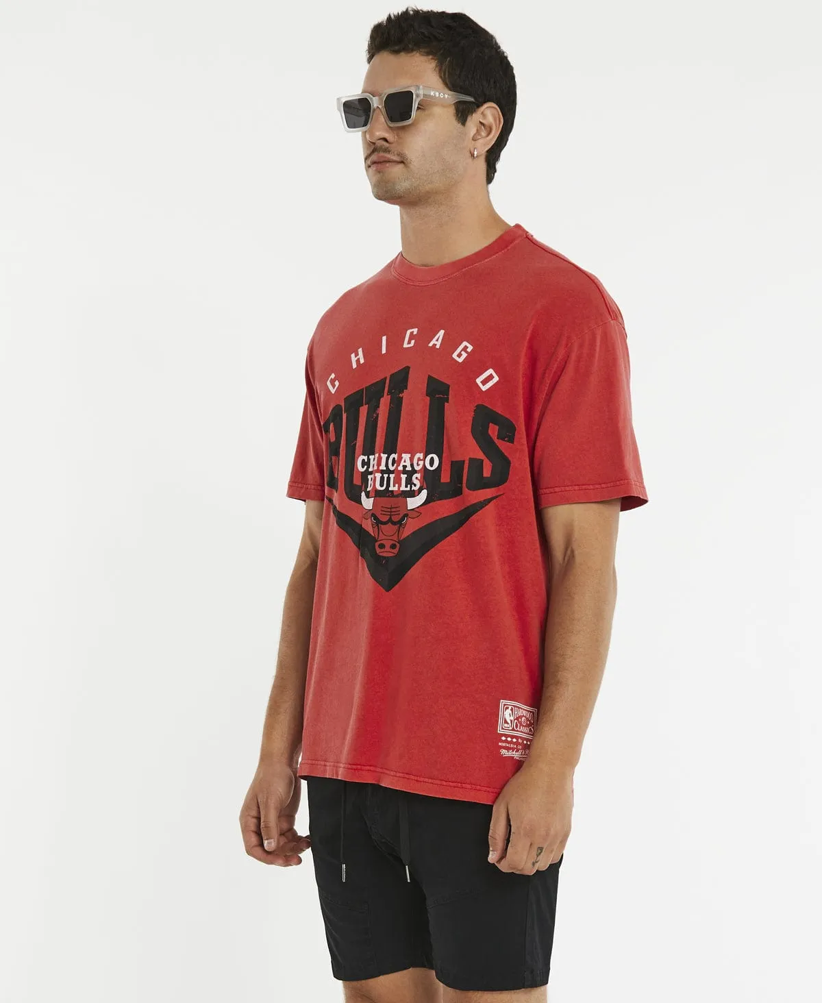 Beveled Bulls T-Shirt Faded Red sold by Neverland product image thumbnail 4