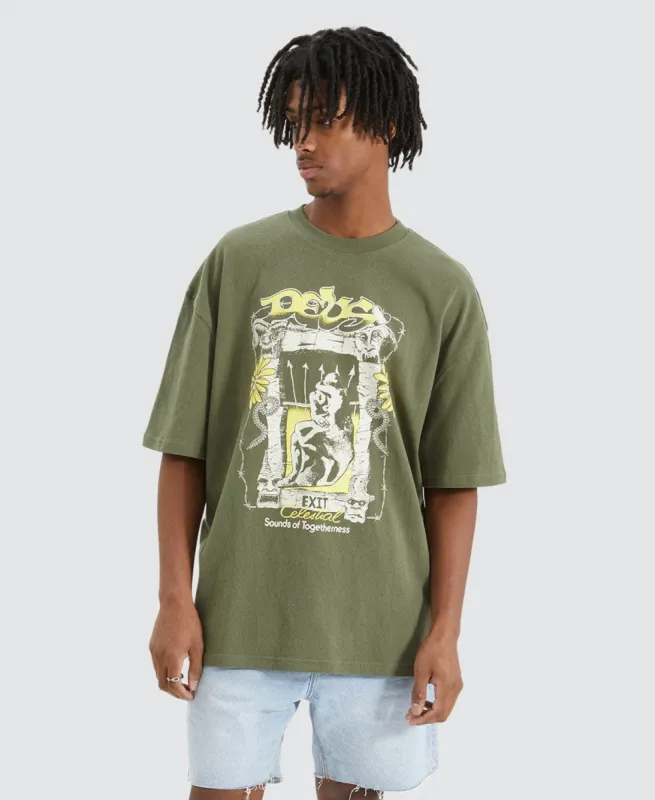 Embrace T-Shirt Clover Green sold by Neverland