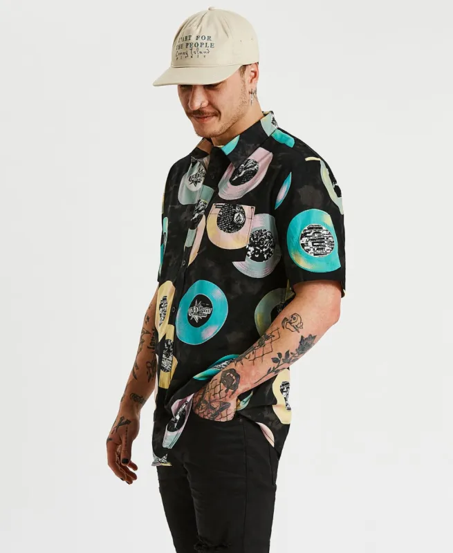 Volcom Entertainment Short Sleeve Shirt Black made by Neverland