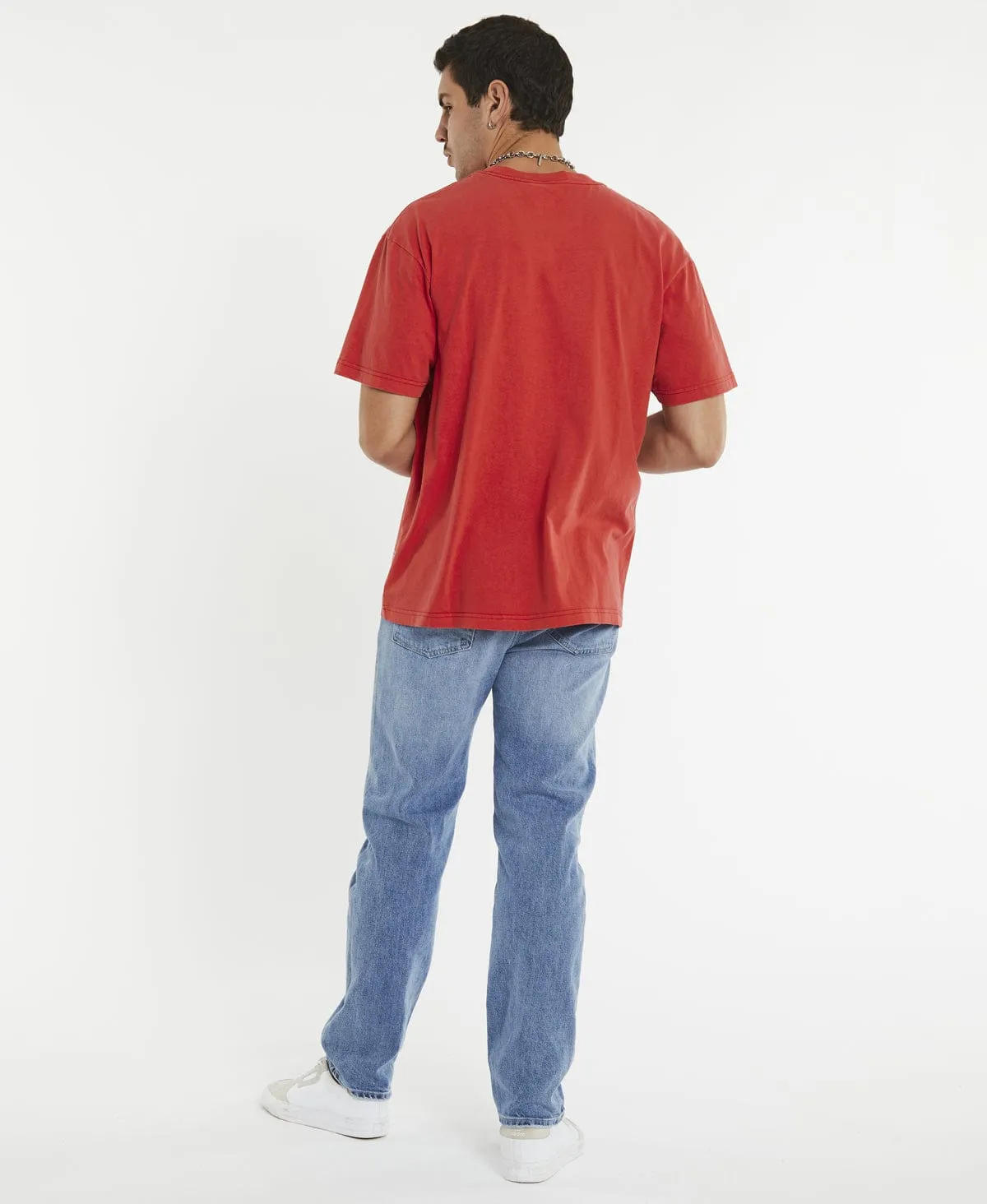 Division Arch Bulls T-Shirt Faded Red sold by Neverland product image thumbnail 5