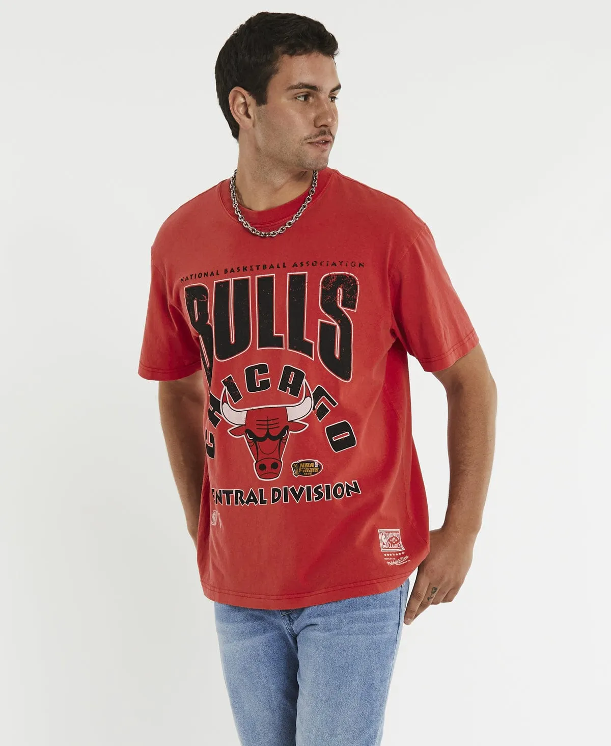 Division Arch Bulls T-Shirt Faded Red sold by Neverland