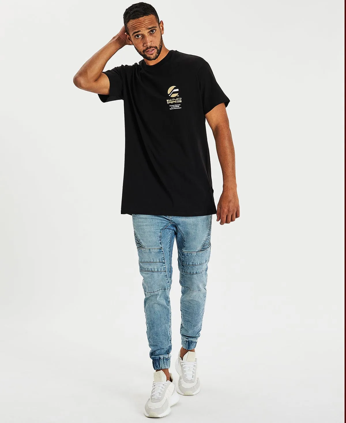 Credits Custom Fit T-Shirt Black sold by Neverland product image thumbnail 4