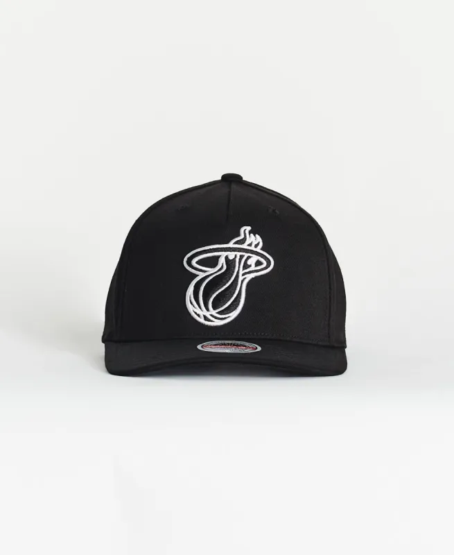 Miami Heat 5 Panel Classic Red Snapback White/Black sold by Neverland