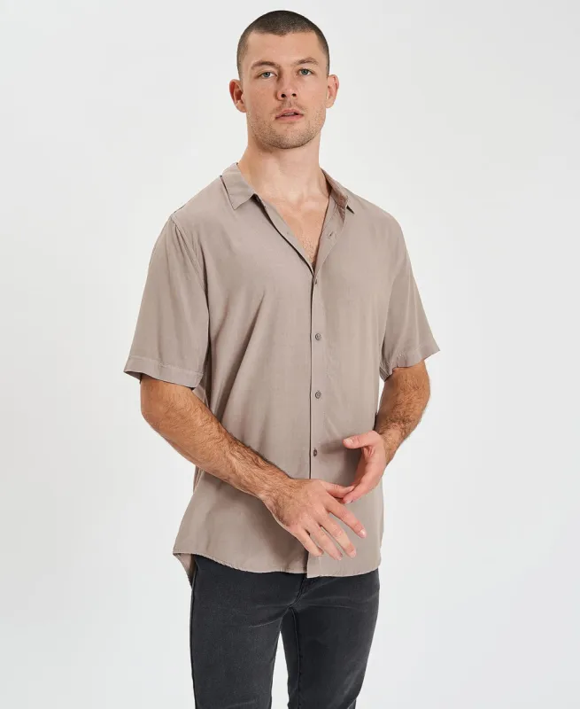 Oxford Relaxed Short Sleeve Shirt Pigment Taupe sold by Neverland