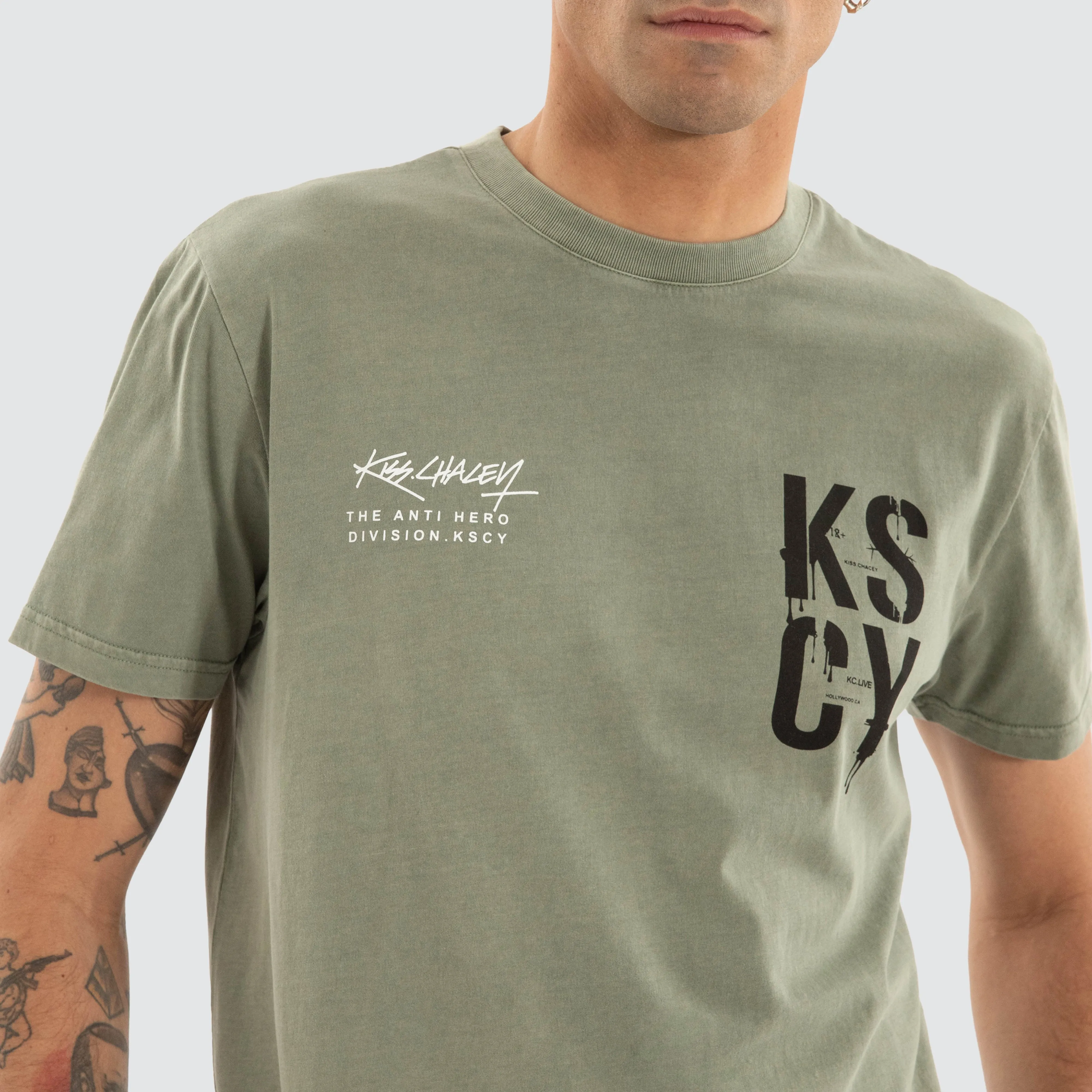 Cloak Dual Curved Tee Pigment shadow sold by Neverland product image thumbnail 3