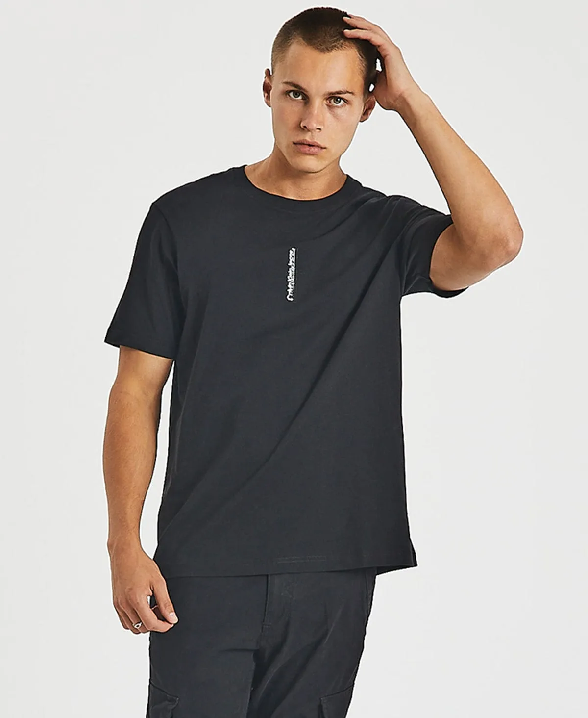 Instit Shine Blocking Back T-Shirt Black sold by Neverland product image thumbnail 2
