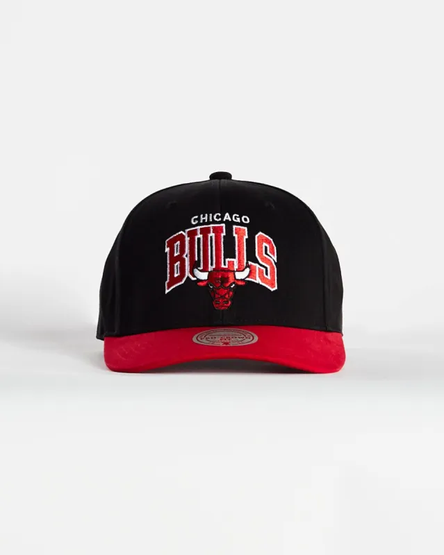 Chicago Bulls Team Arch 5 Panel Snapback Black/Red sold by Neverland