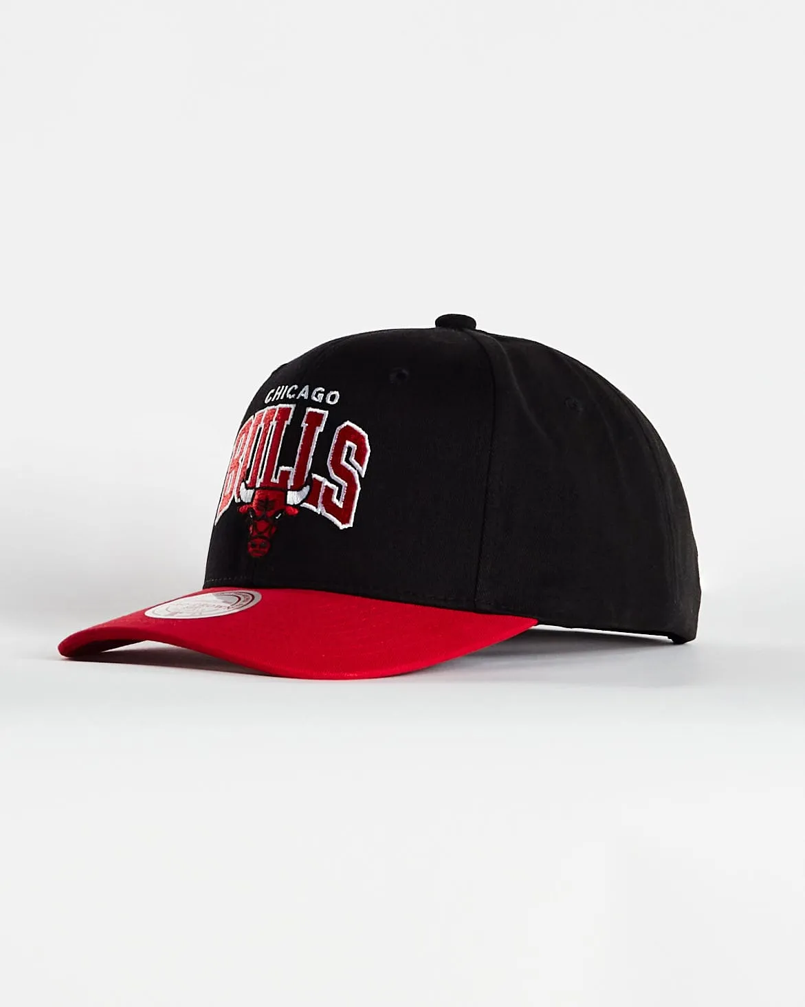 Chicago Bulls Team Arch 5 Panel Snapback Black/Red sold by Neverland product image thumbnail 3
