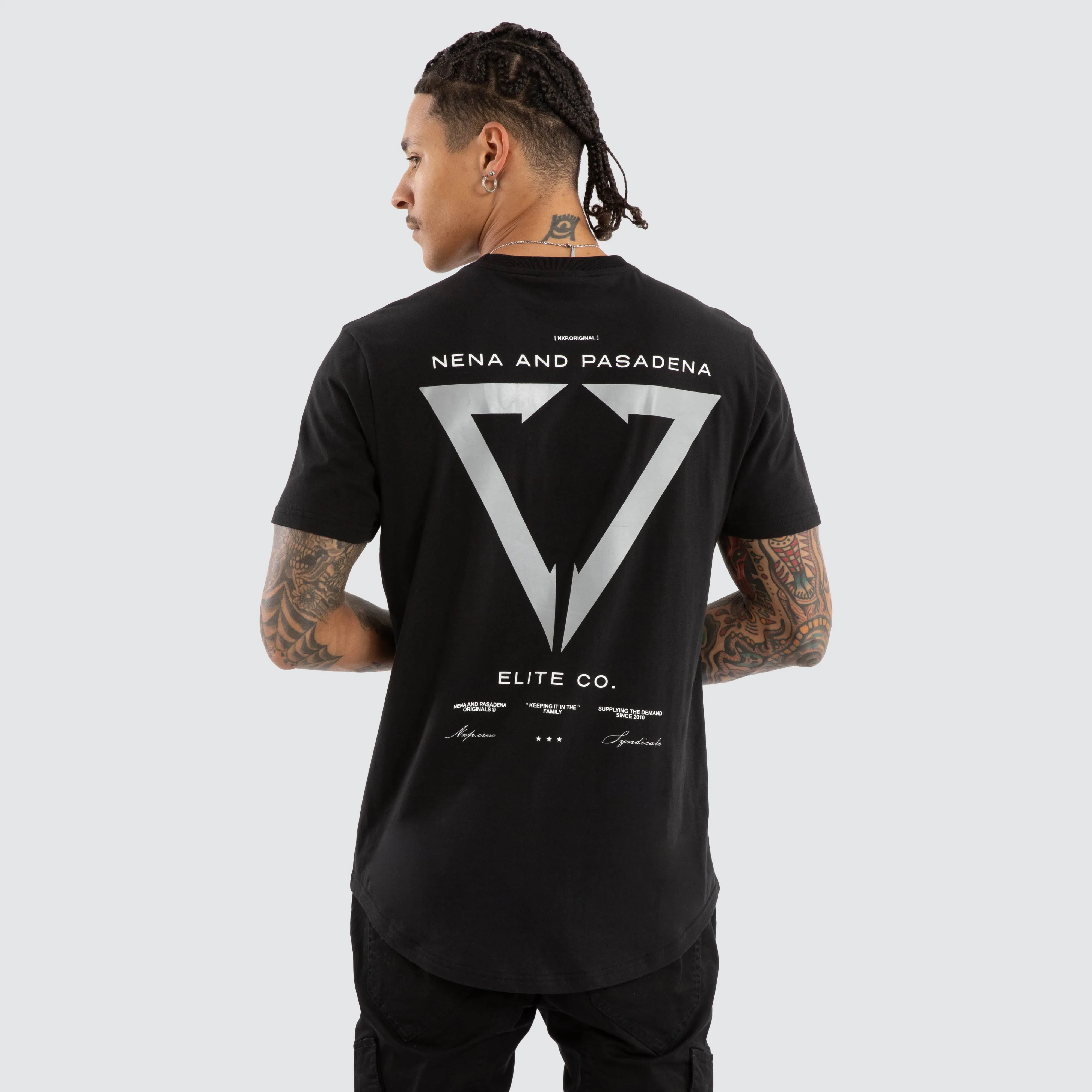 Wave Dual Curved Tee Jet Black sold by Neverland
