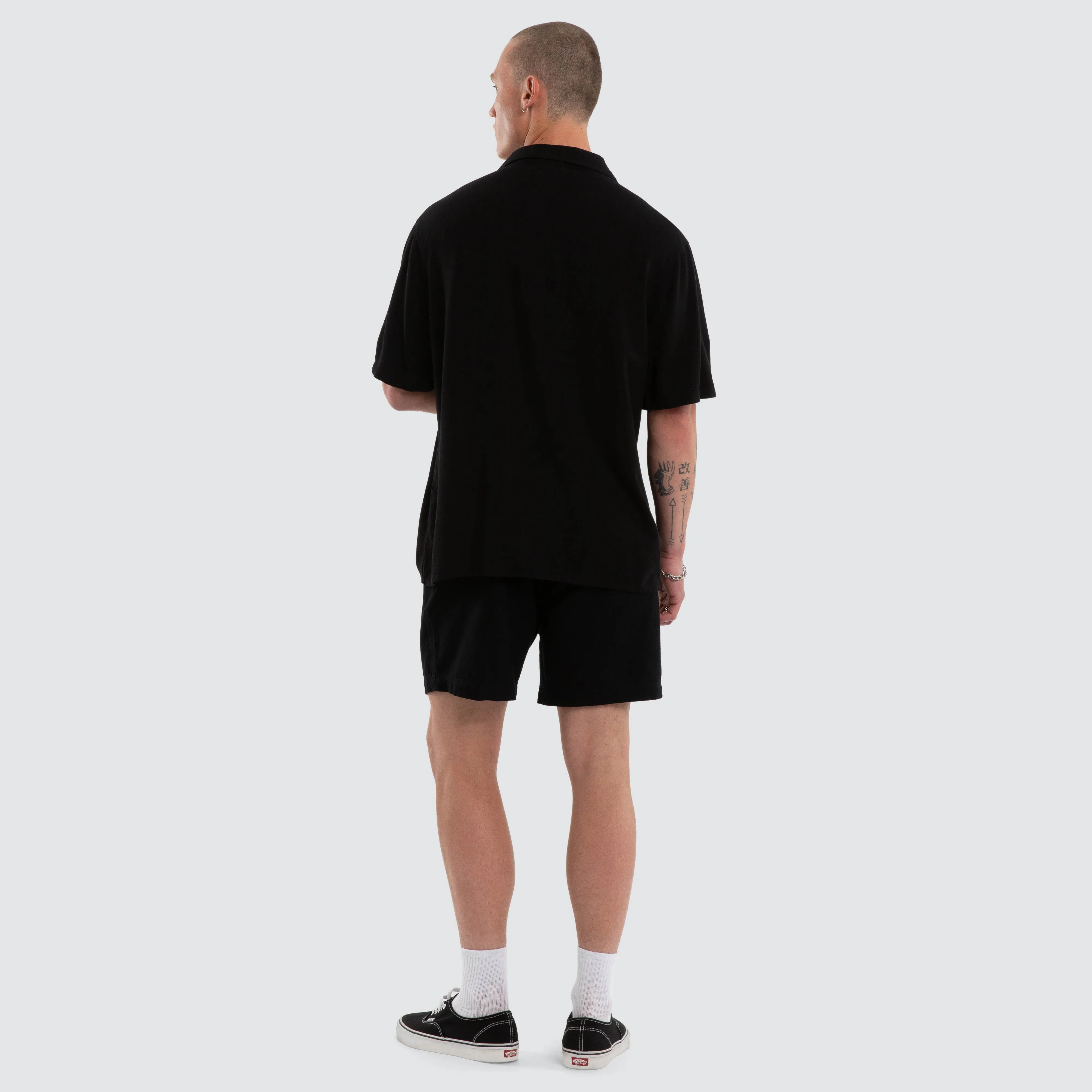 Florisim Cropped Resort Shirt Jet Black sold by Neverland product image thumbnail 2