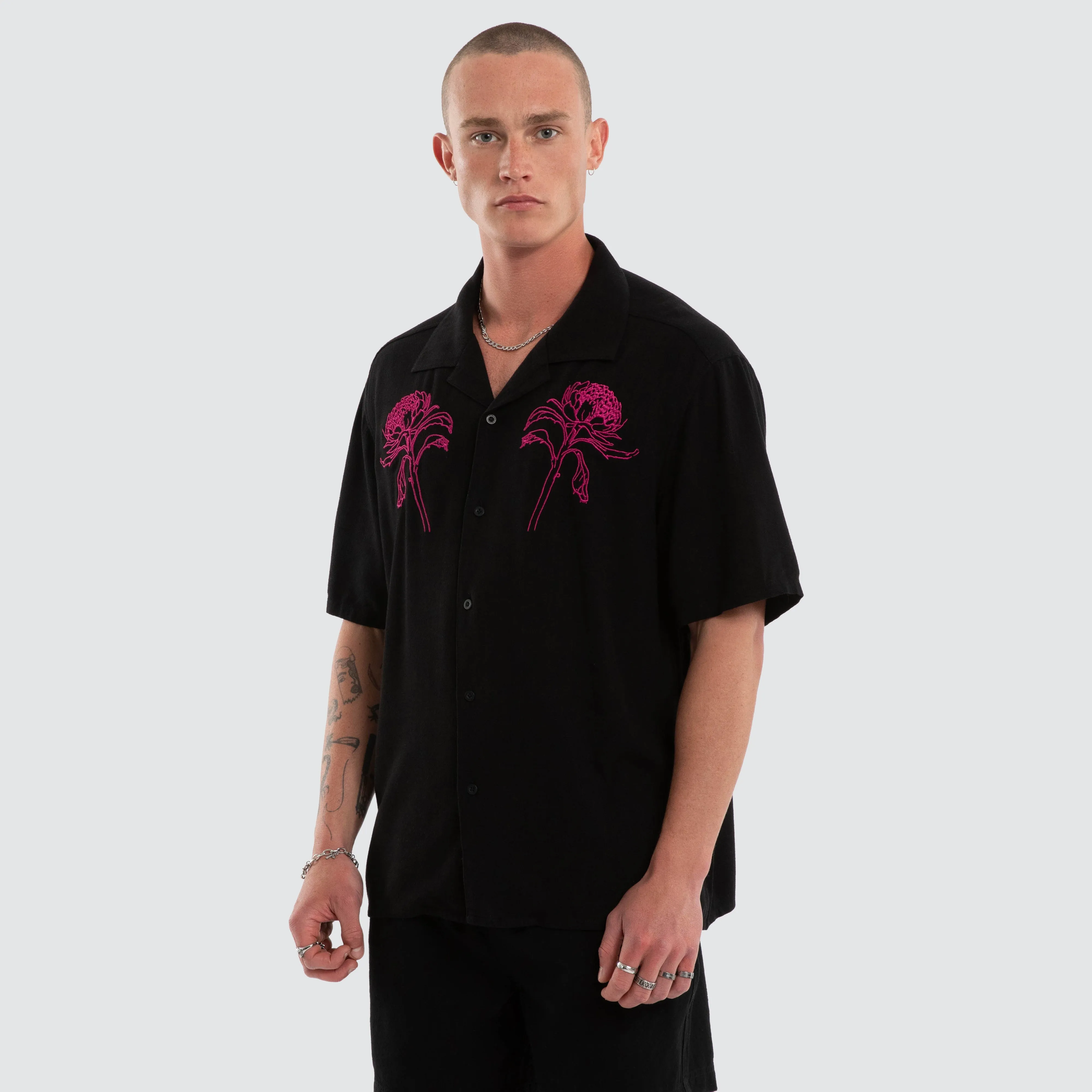 Florisim Cropped Resort Shirt Jet Black sold by Neverland product image thumbnail 3