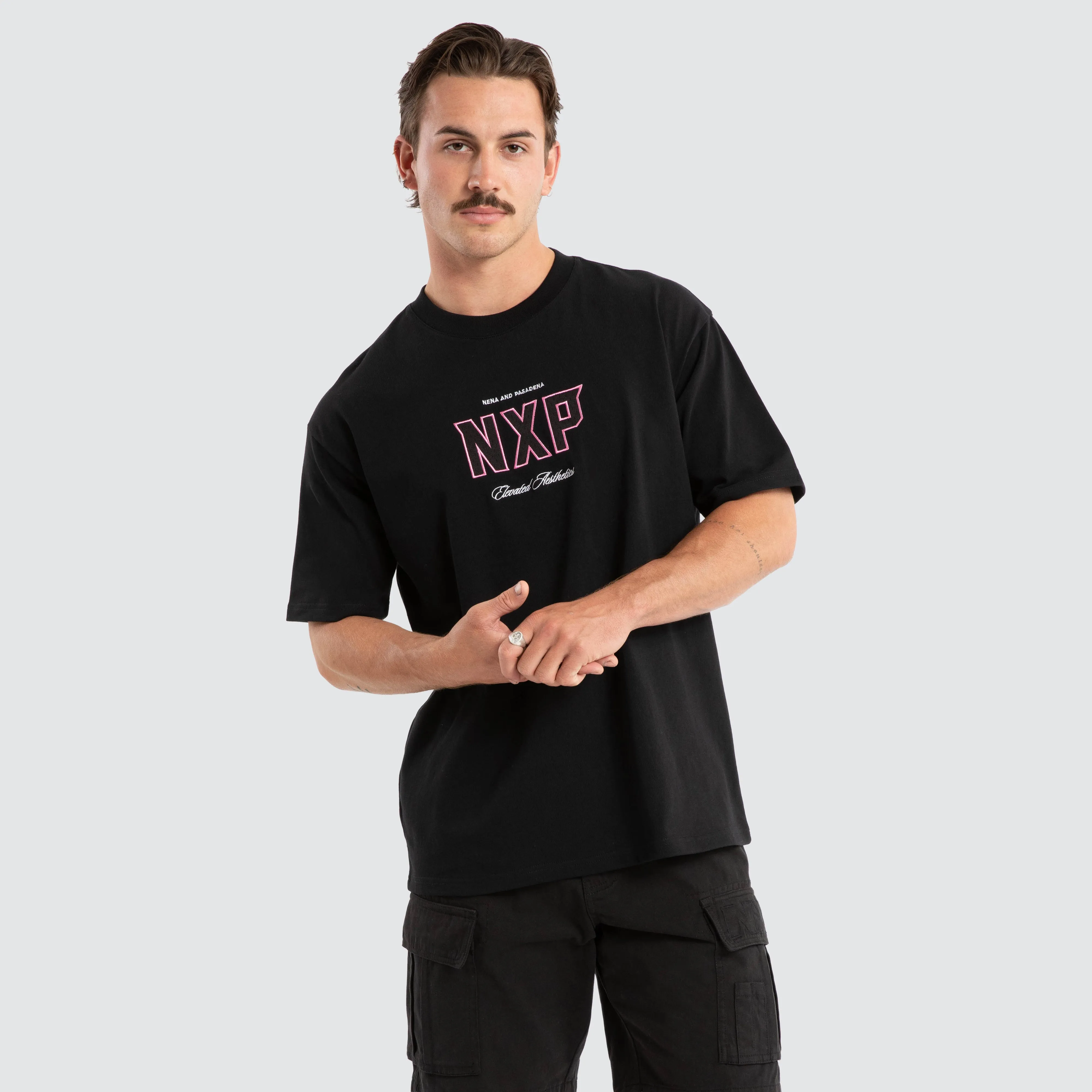 Vesture Box Fit Tee Jet Black sold by Neverland