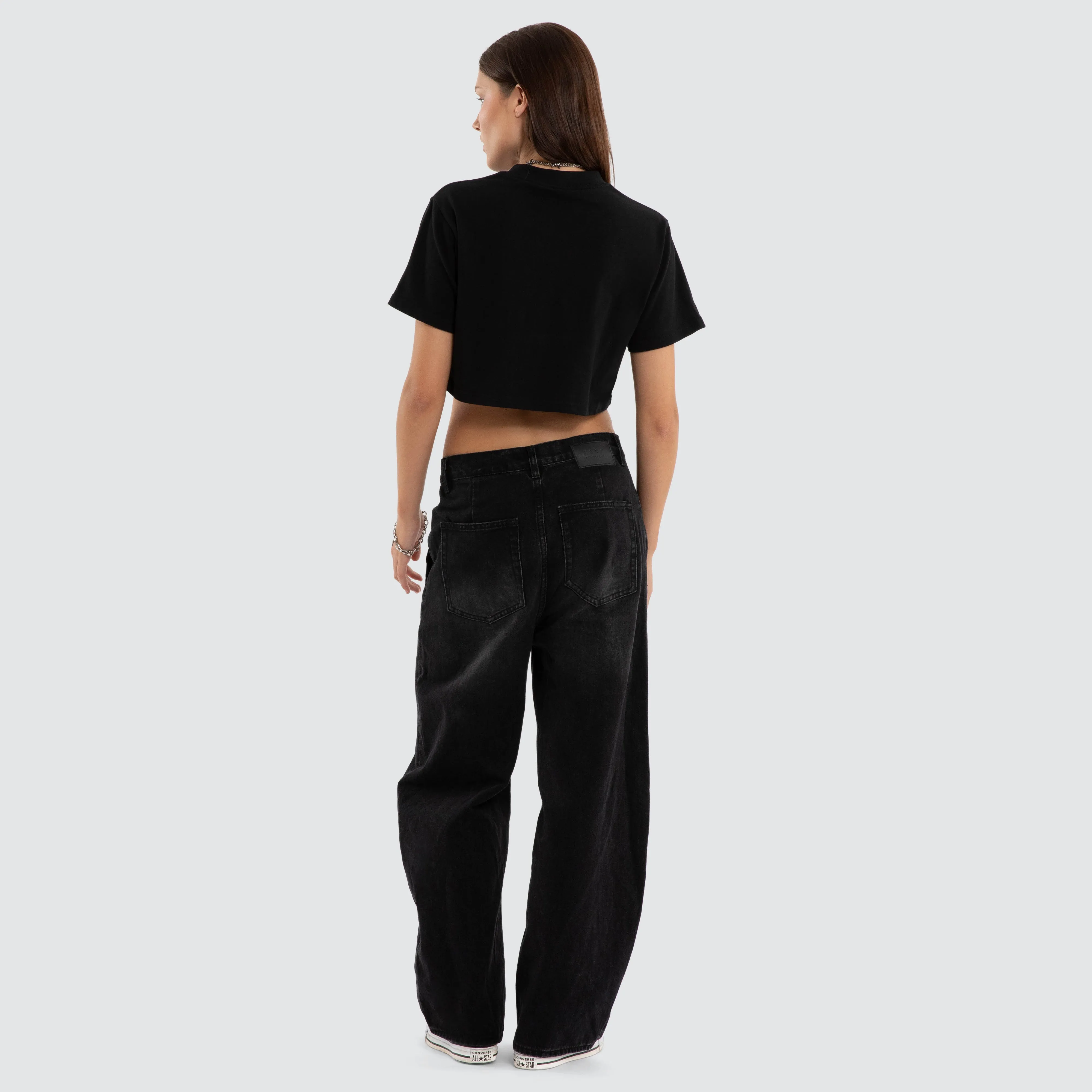 Vail Crop Tee Jet Black sold by Neverland product image thumbnail 2