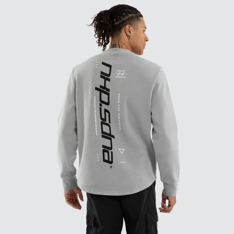 Independent Curved Sweater Ultimate Grey made by Nena and Pasadena