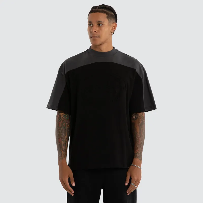 Credit Panel Heavy Weight Tee Black made by WNDRR