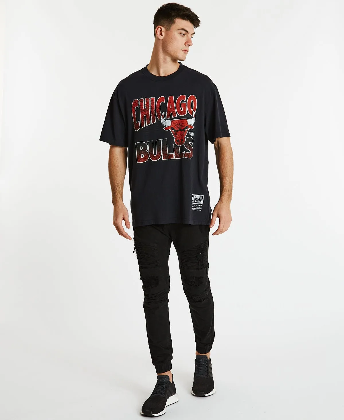 Incline Stack T-Shirt Bulls Faded Black sold by Neverland product image thumbnail 4