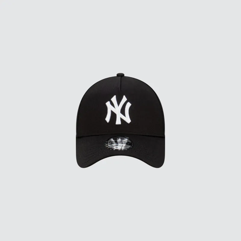 NY Yankees 9FORTY A-Frame Snapback Official sold by Neverland