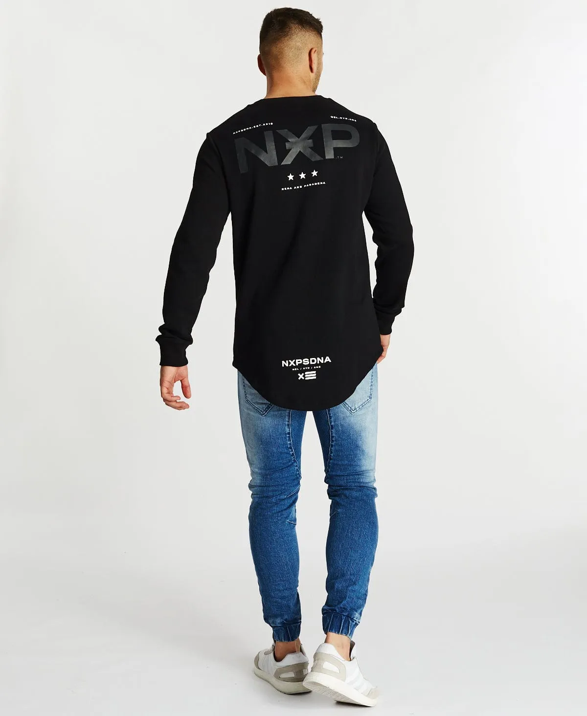 Awake Dual Curved Jumper Jet Black sold by Neverland product image thumbnail 5