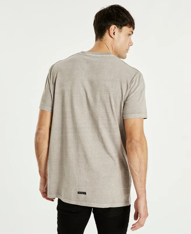 Essentials Relaxed Fit T-Shirt Pigment Gull sold by Neverland