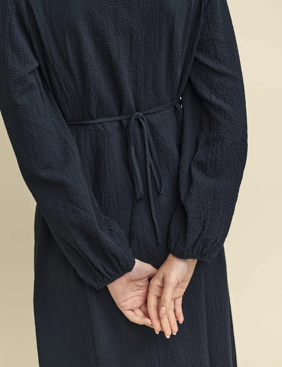 Black Long Sleeve Crinkle Delilah Midi Tea Dress sold by Nobody's Child product image thumbnail 4