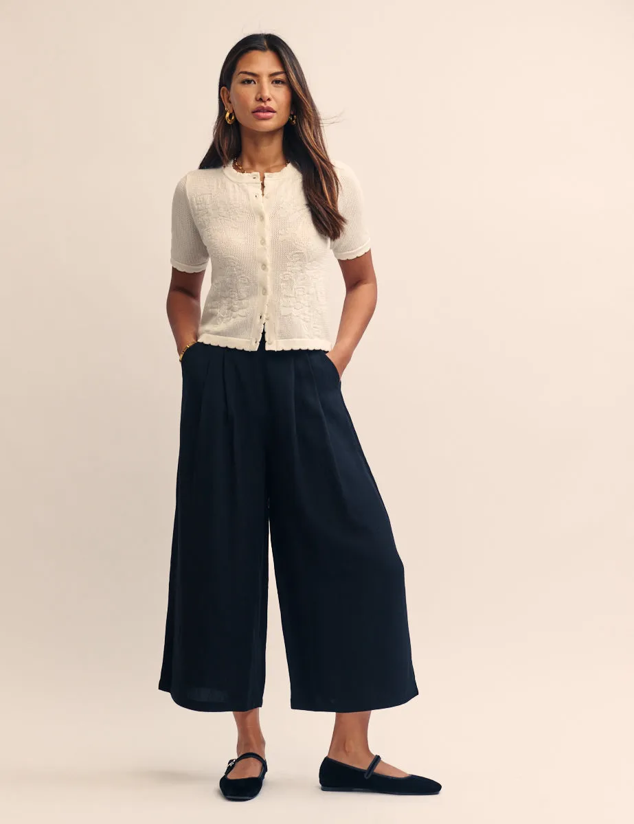 Black Pleated Cropped Wide Leg Zeena Trousers sold by Nobody's Child product image thumbnail 3