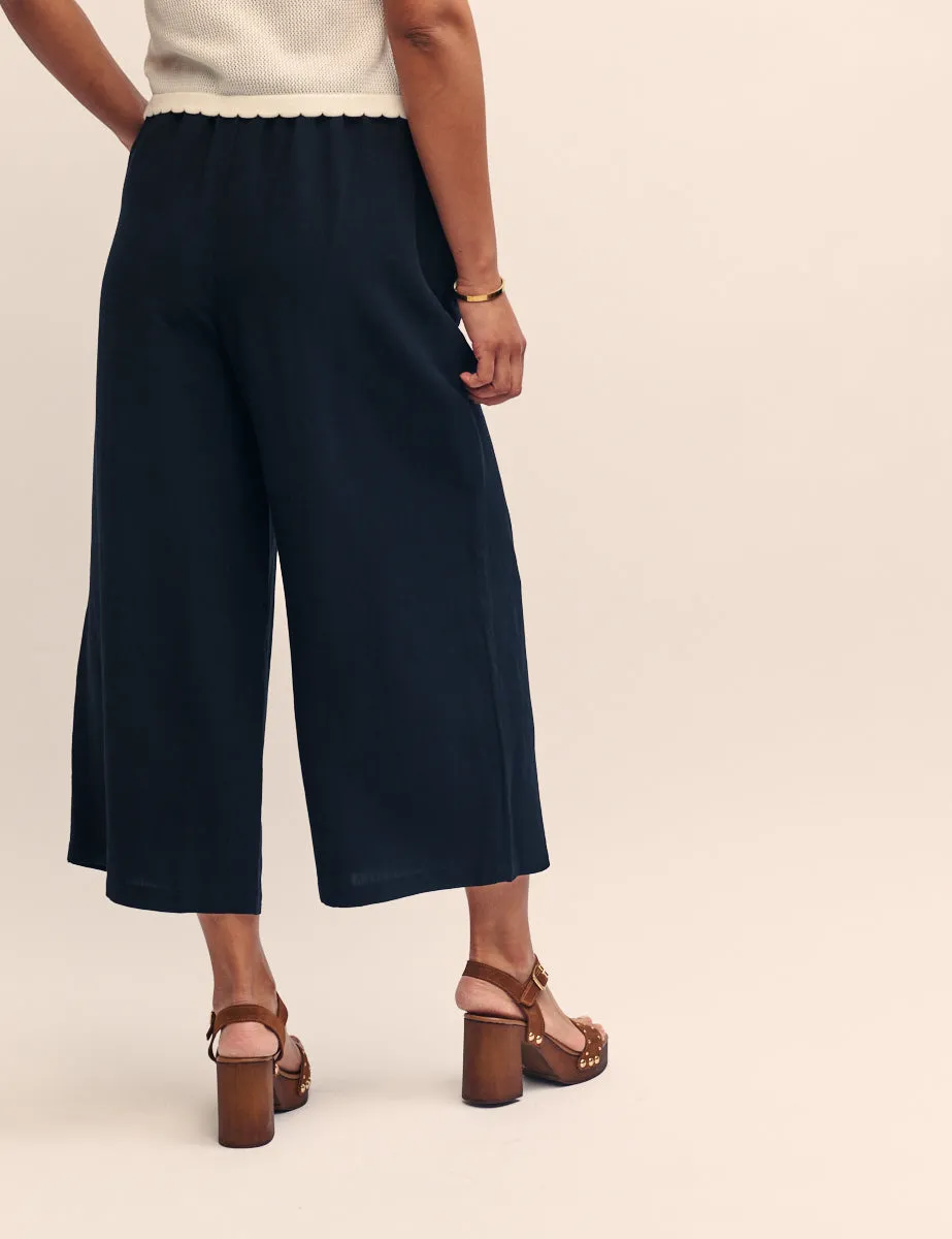 Black Pleated Cropped Wide Leg Zeena Trousers sold by Nobody's Child product image thumbnail 4