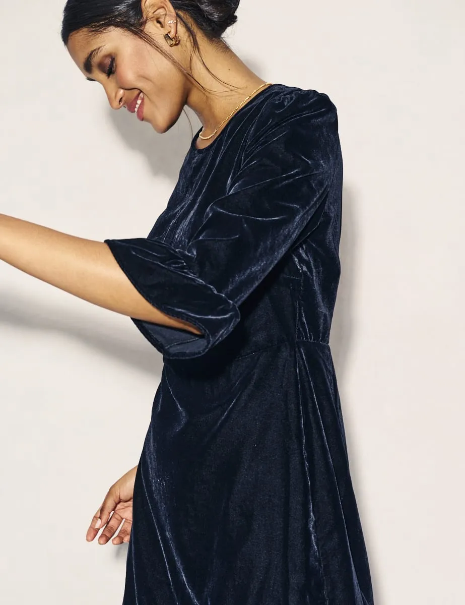 Black Velvet Fleur Mini Dress sold by Nobody's Child product image thumbnail 4