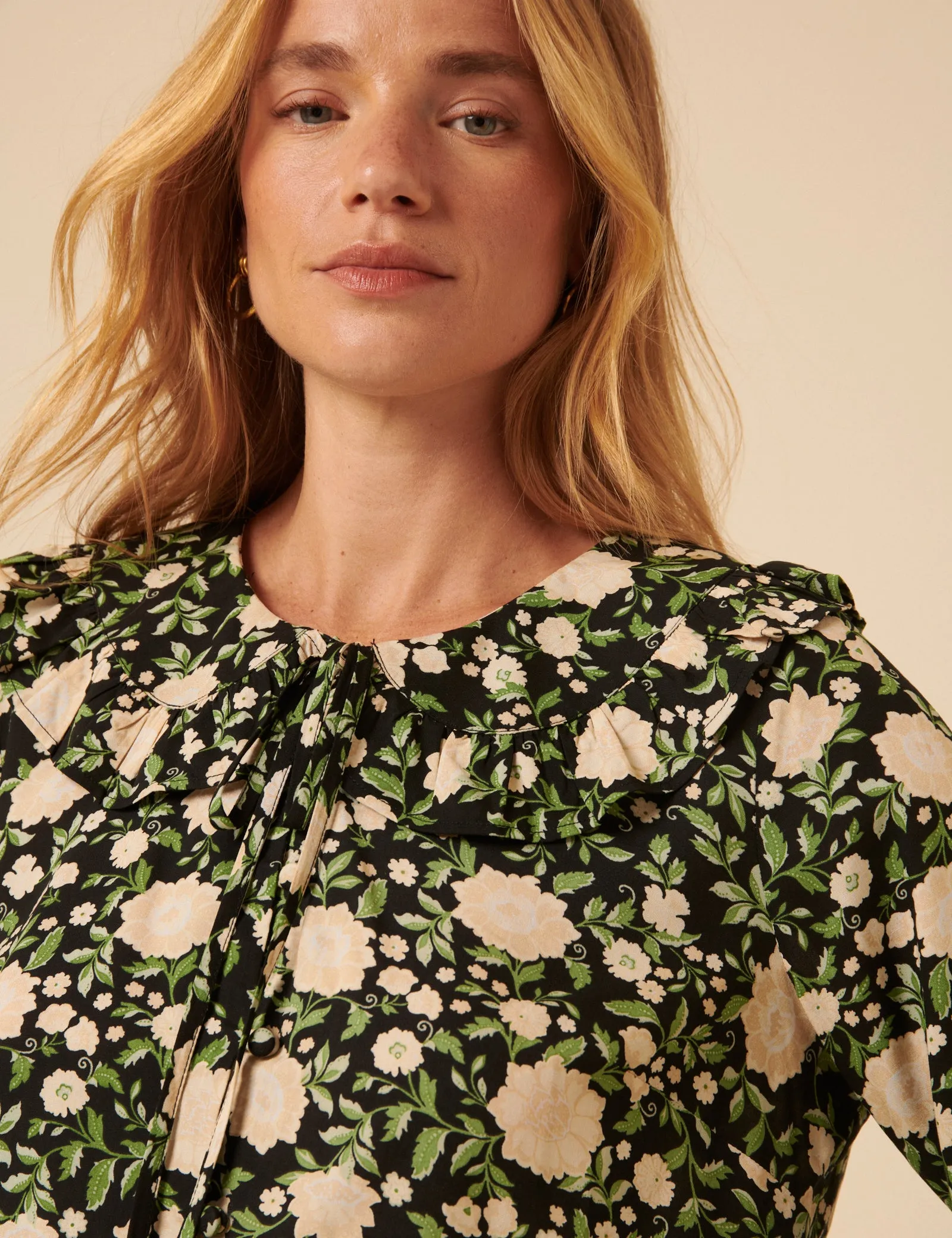 Black Floral Ruffle Collared Blouse sold by Nobody's Child product image thumbnail 3