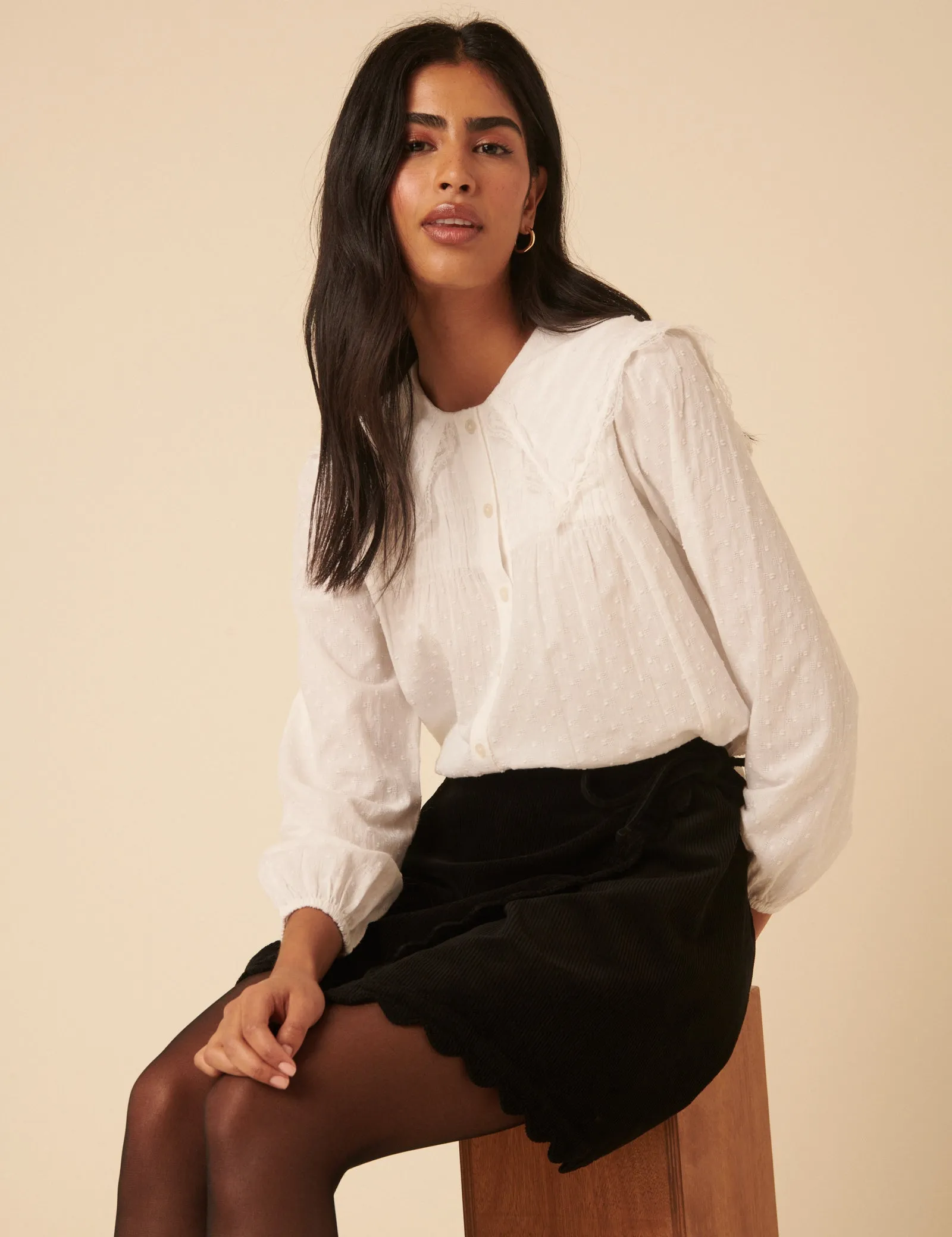 Black Cord Scallop Trim Mini Skirt sold by Nobody's Child product image thumbnail 4