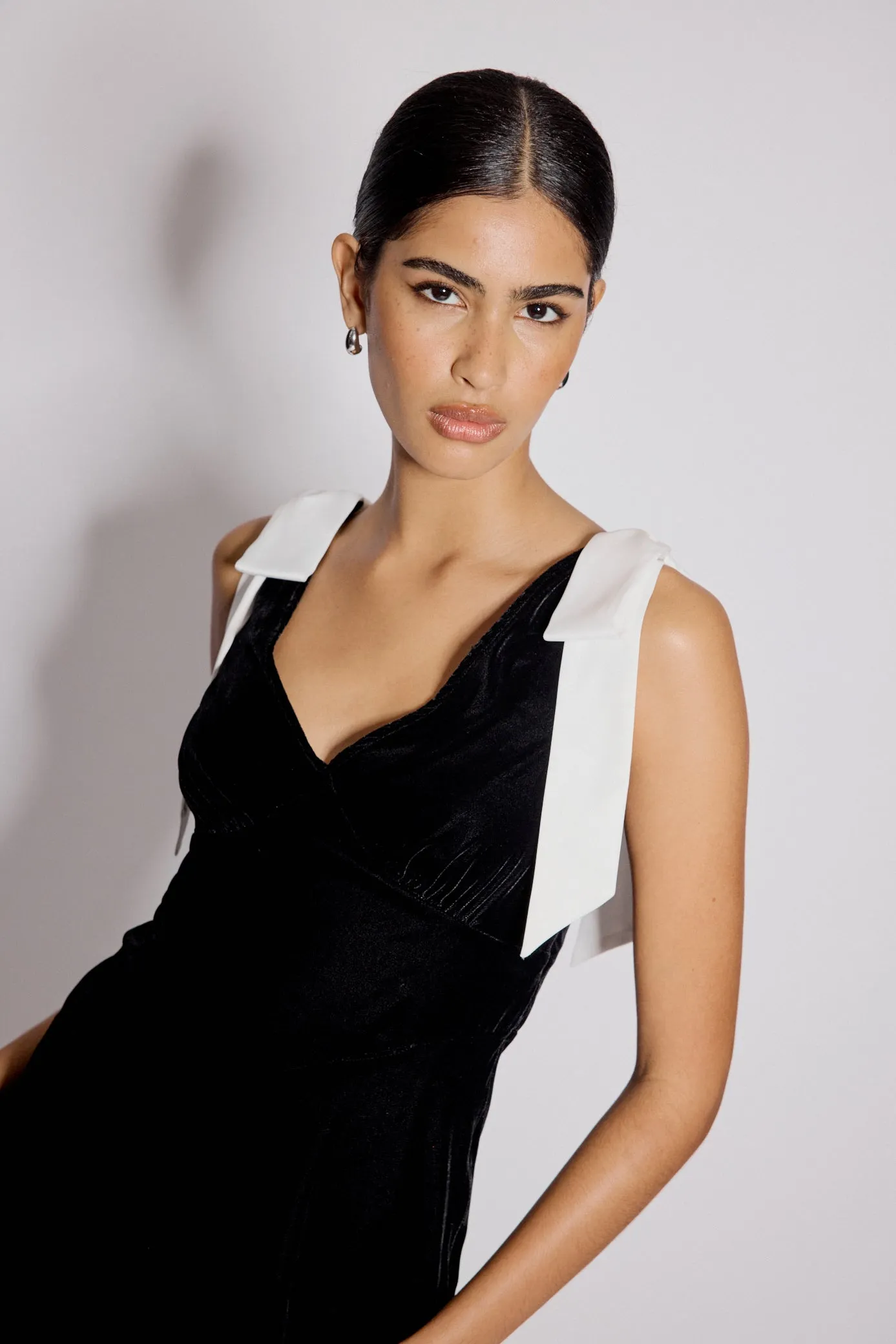 Black Velvet Bow Shoulder Lenka Midi Dress sold by Nobody's Child product image thumbnail 2