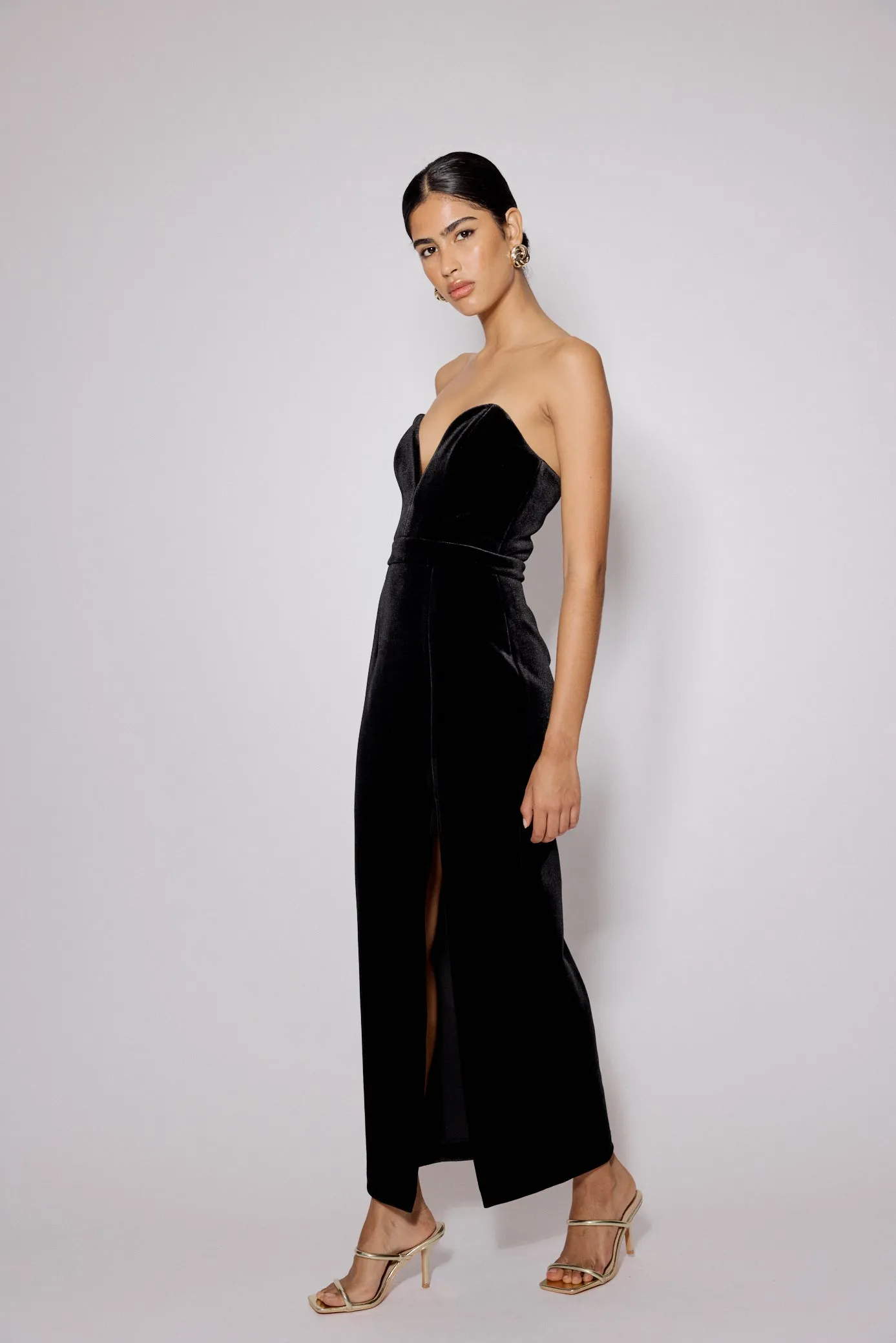 Black Sweetheart Bandeau Velvet Nola Midi Dress sold by Nobody's Child product image thumbnail 4