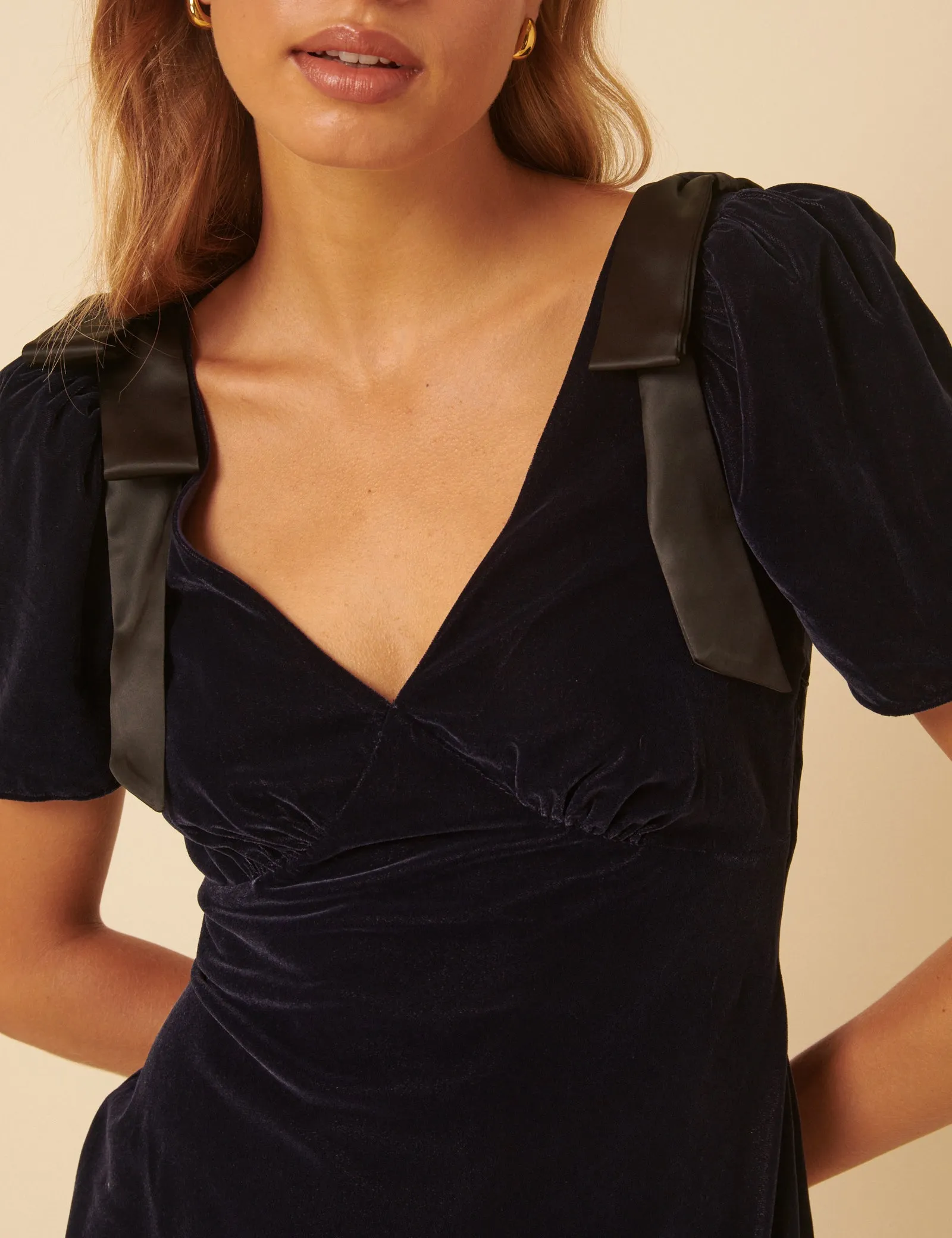 Navy Velvet Short Sleeve Bow Pisces Mini Dress sold by Nobody's Child product image thumbnail 2