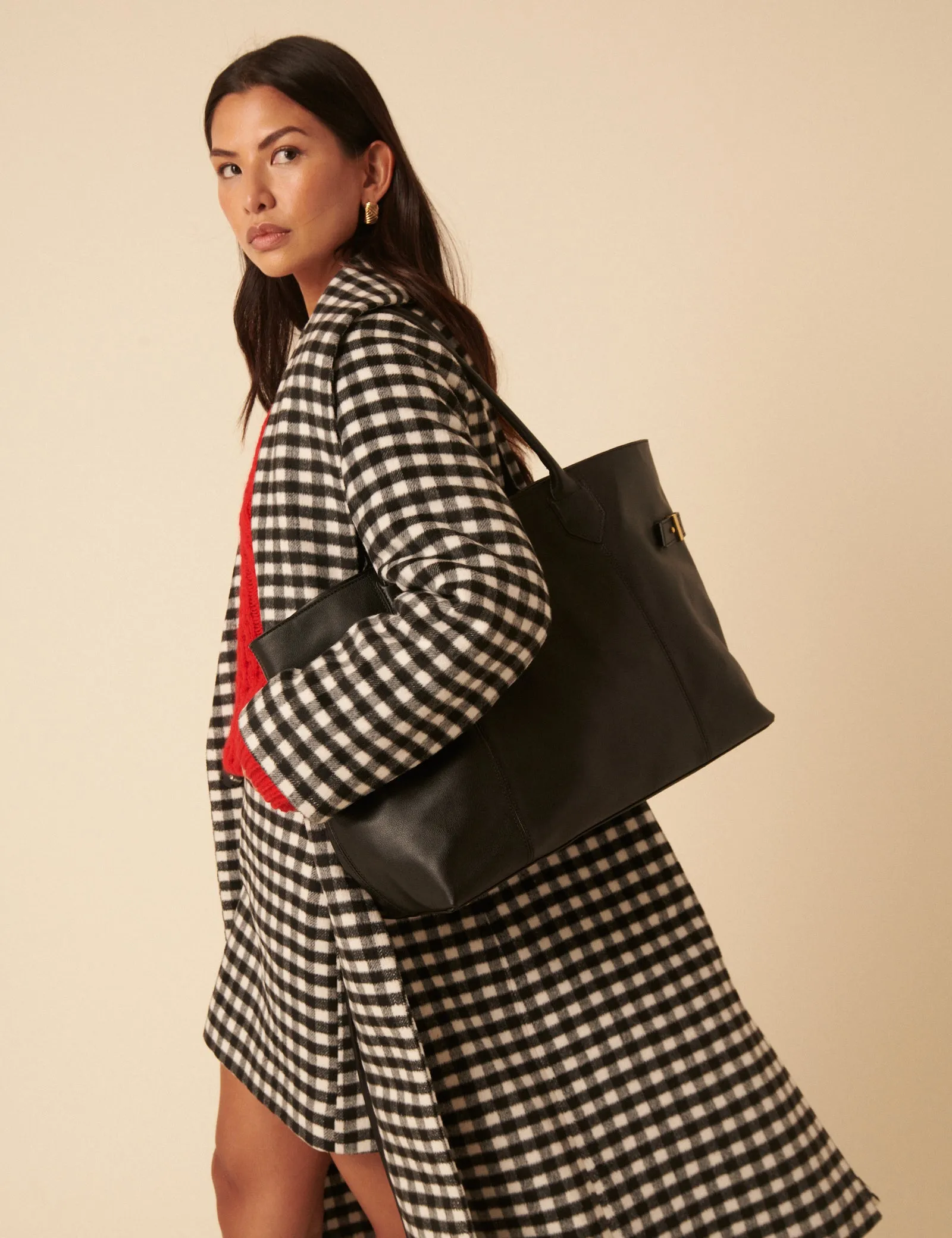 Black Leather Tote Bag sold by Nobody's Child product image thumbnail 5