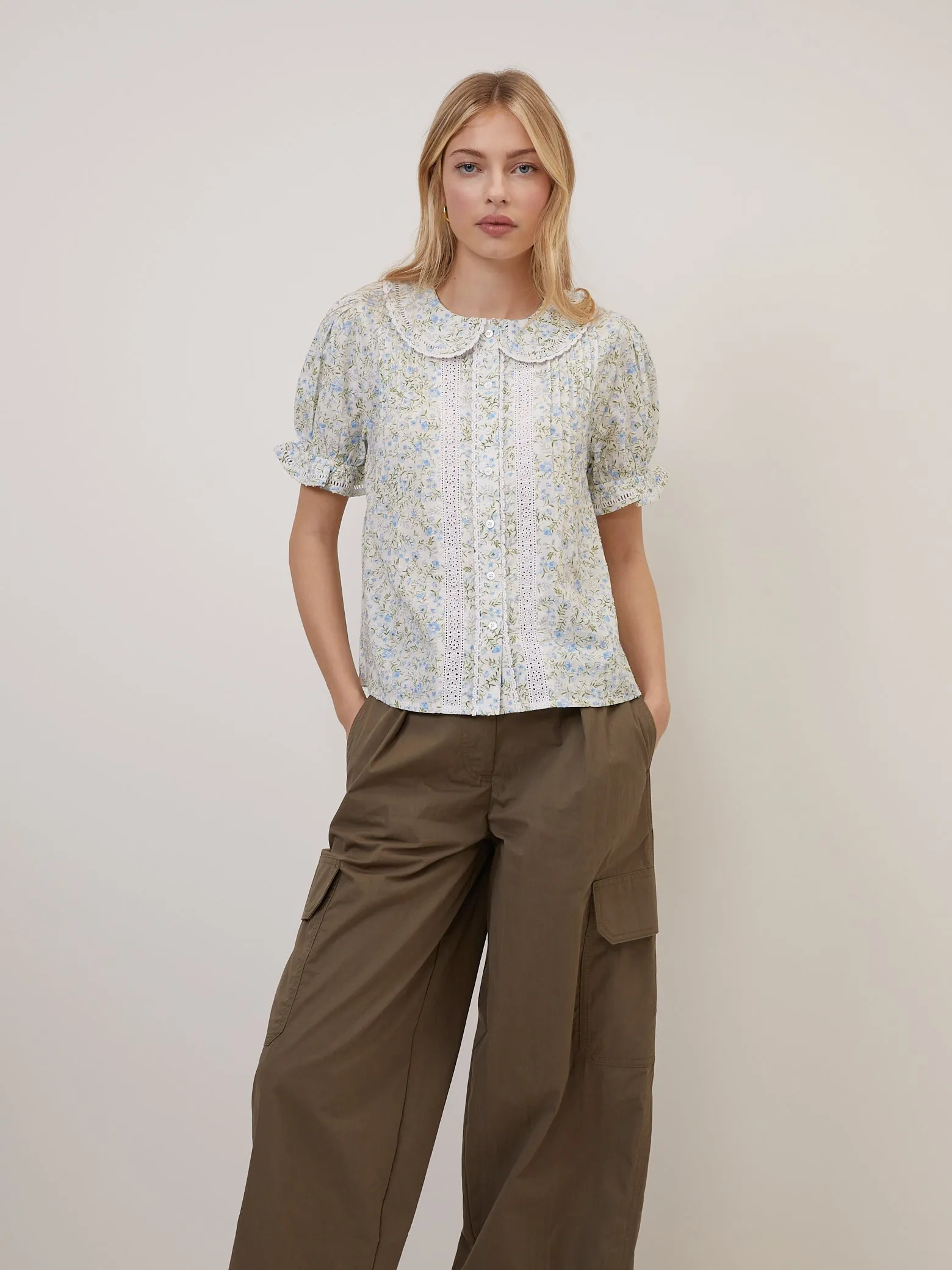 White Floral Peter Pan Blouse sold by Nobody's Child product image thumbnail 4